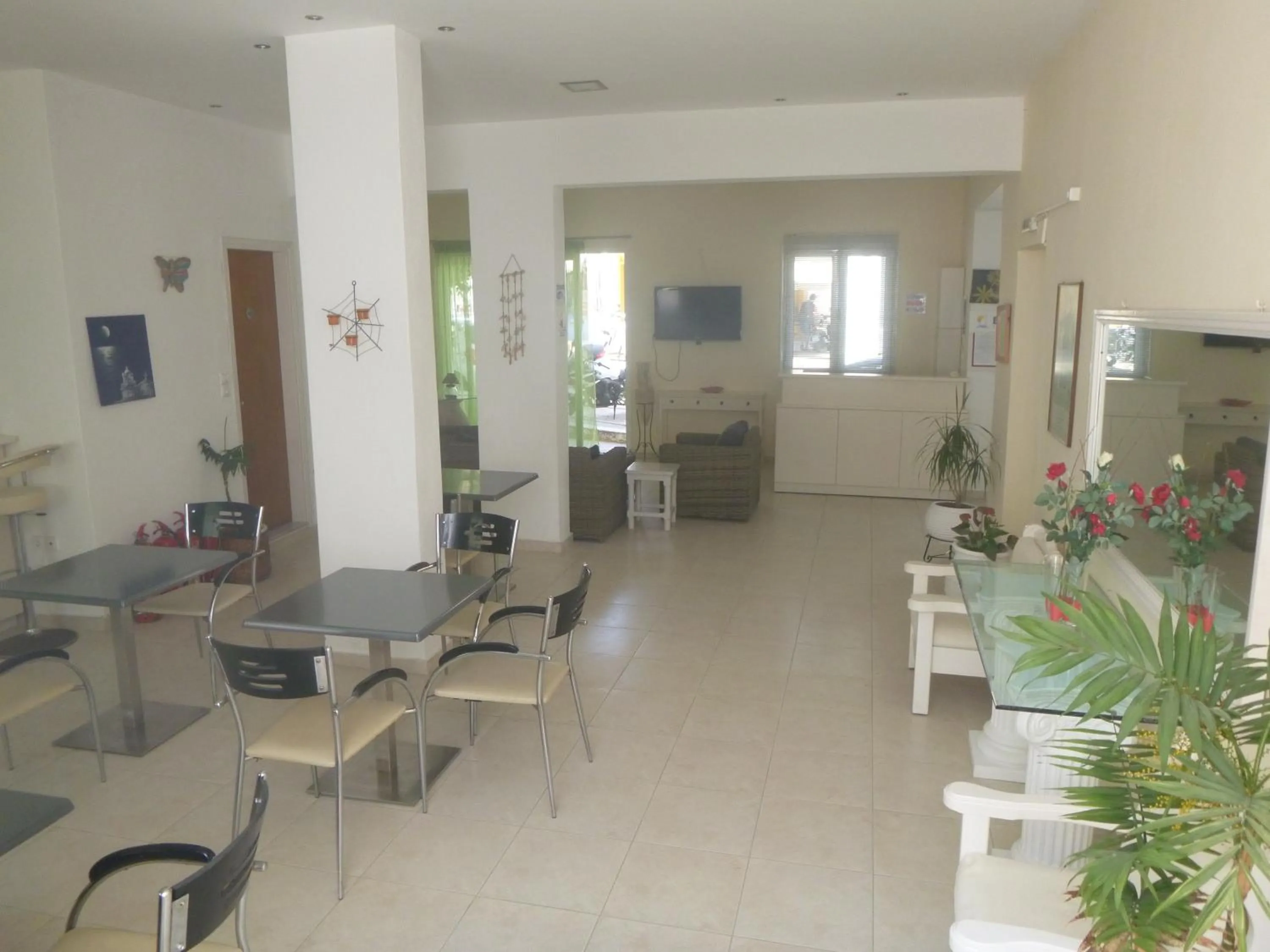 Karafelas Hotel