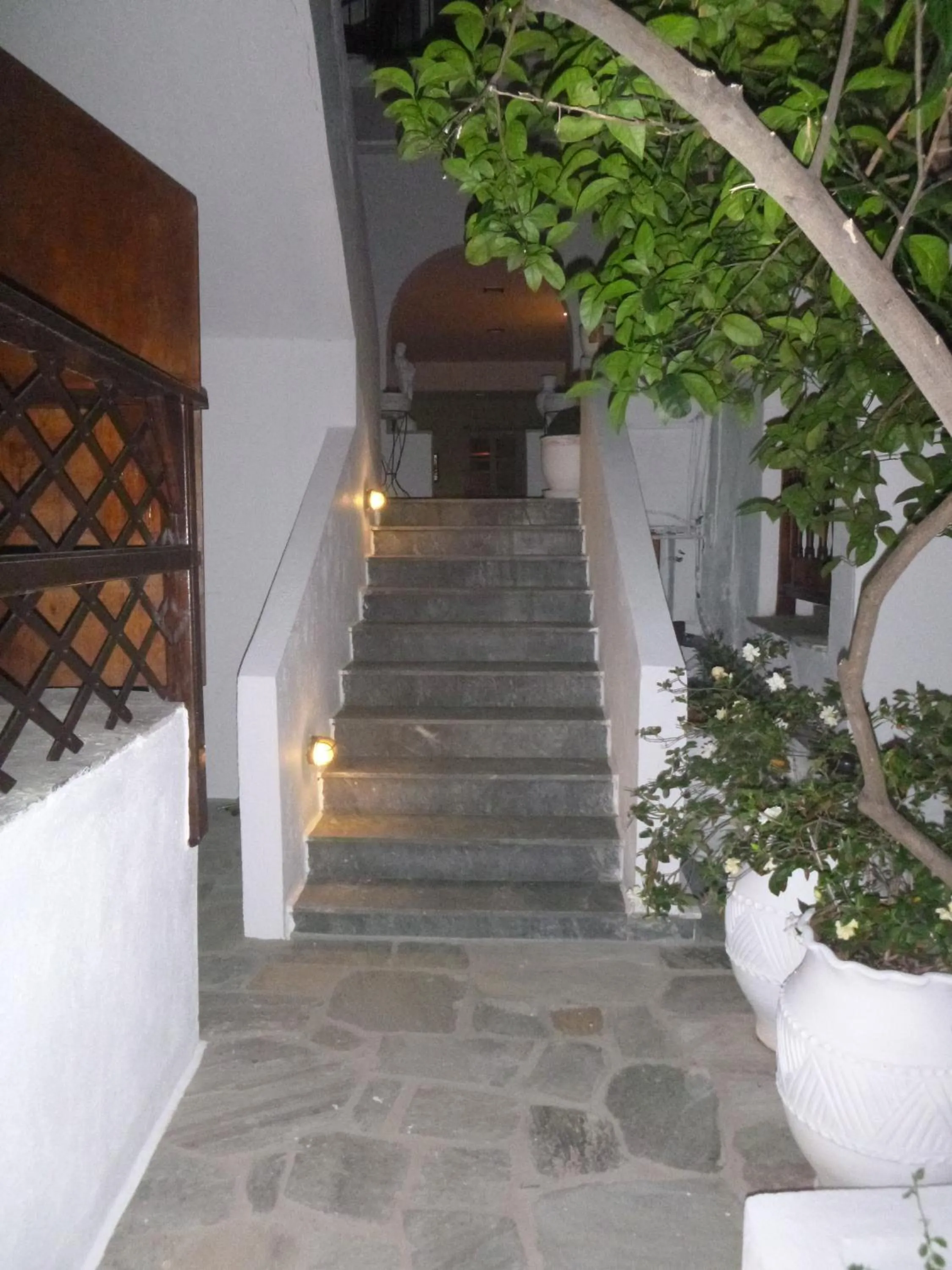 Night in Karafelas Hotel