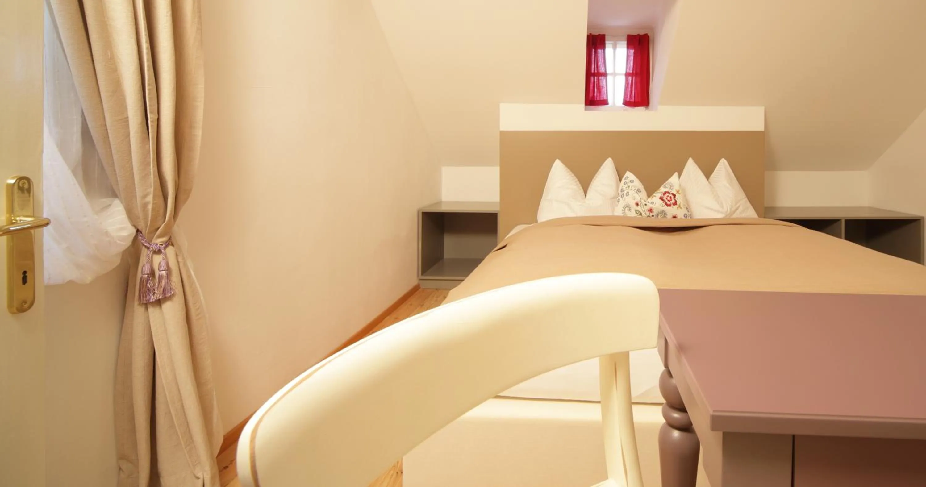 Bed in Chalet INN