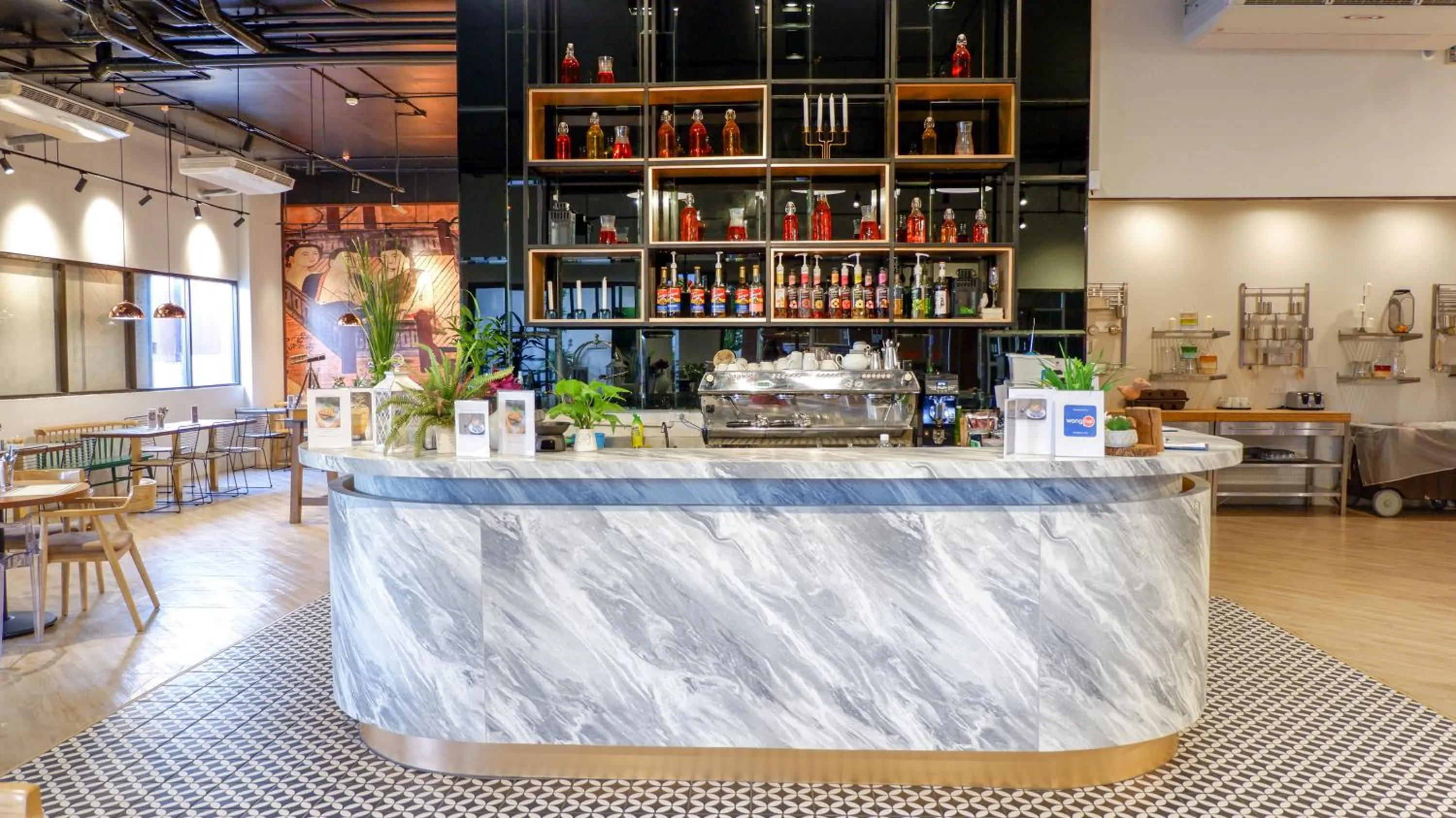 Lounge or bar in SureStay By Best Western Iconic Suvarnabhumi