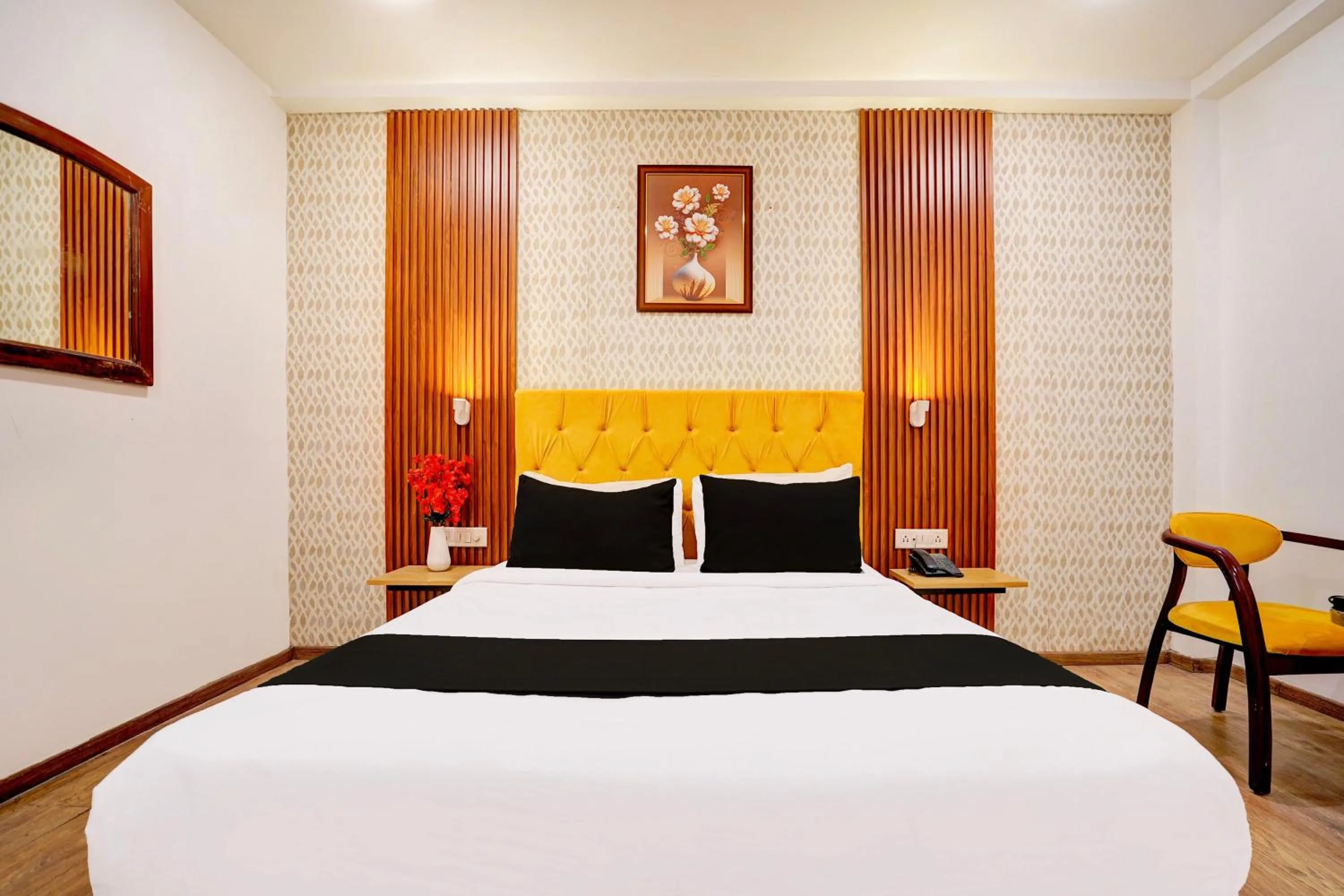 Bedroom, Bed in Townhouse Jageer Palace Near Mayapuri Chowk