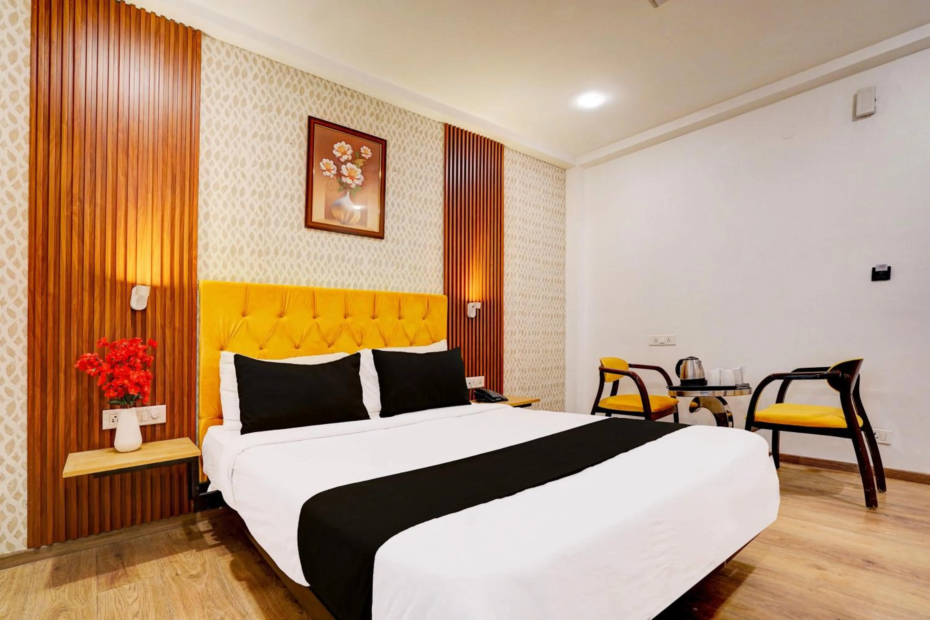 Bedroom, Bed in Townhouse Jageer Palace Near Mayapuri Chowk