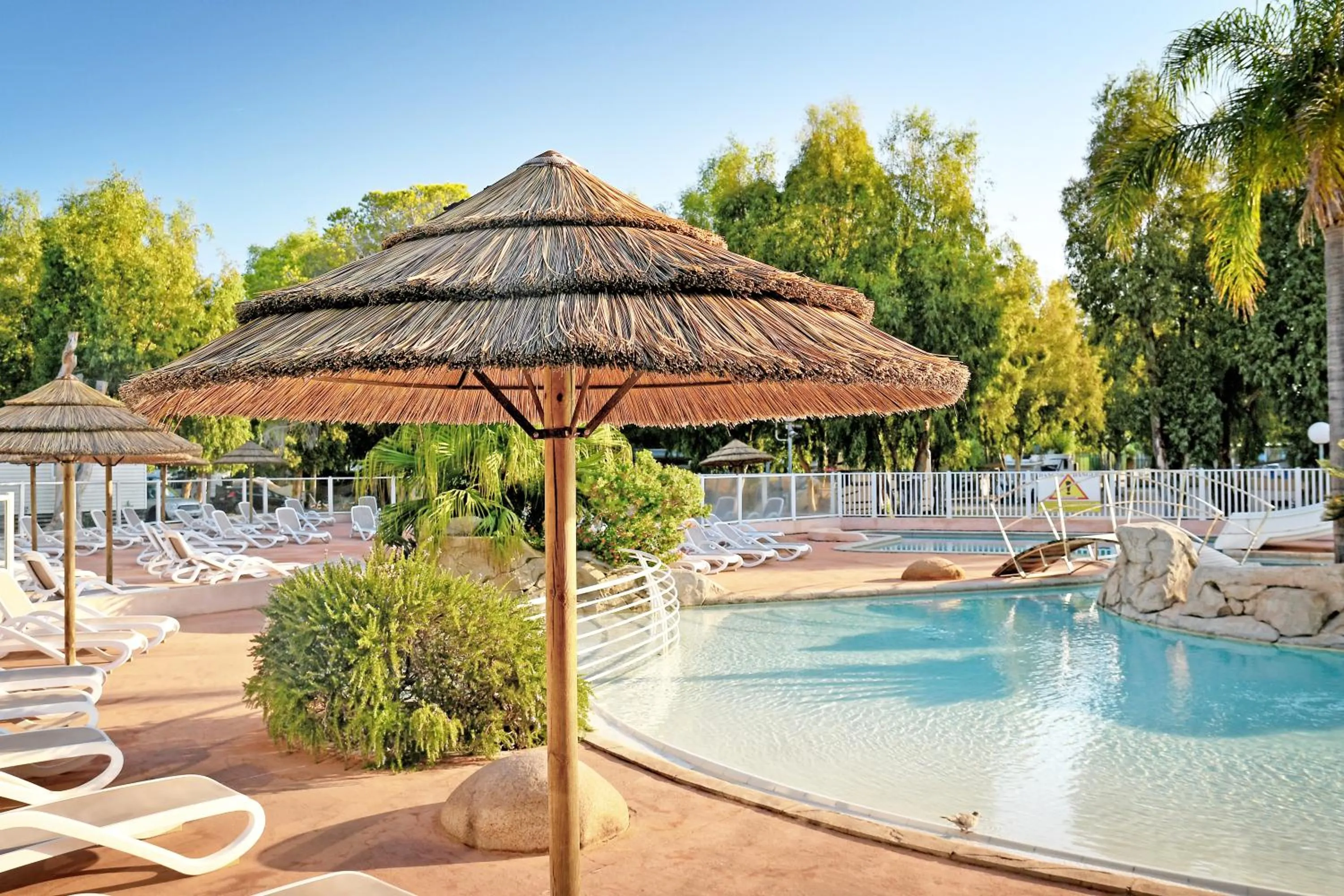 Swimming pool in Résidence Les Castors