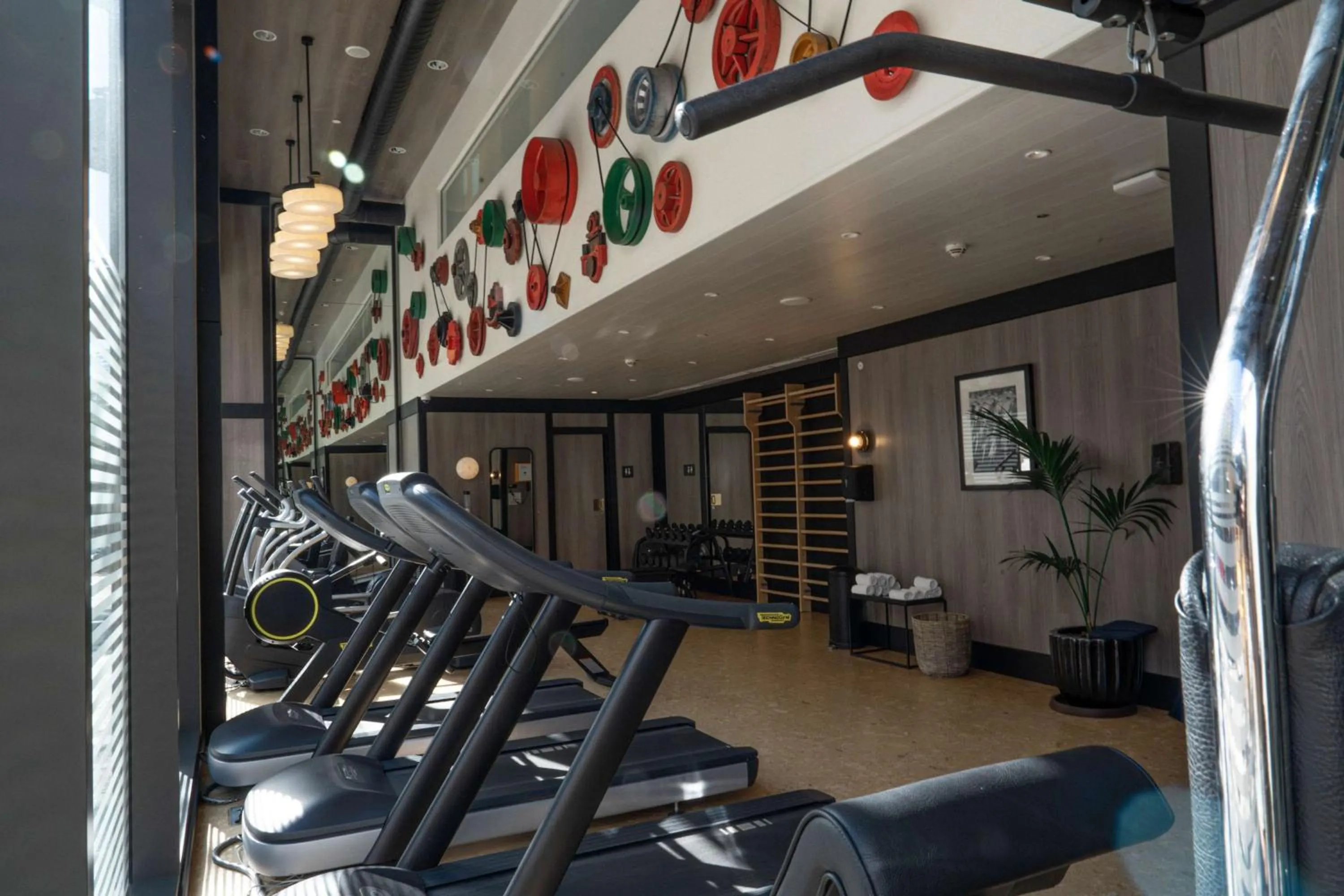 Fitness centre/facilities in Radisson Blu 1882 Hotel, Barcelona Sagrada Familia