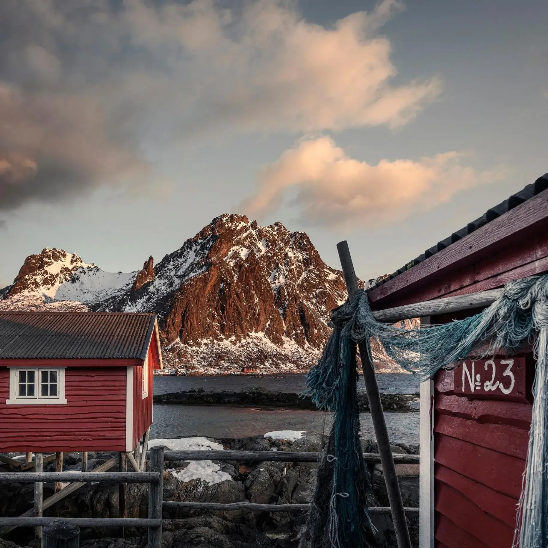 Mountain view in Svinøya Rorbuer Mountain view in Svinøya Rorbuer