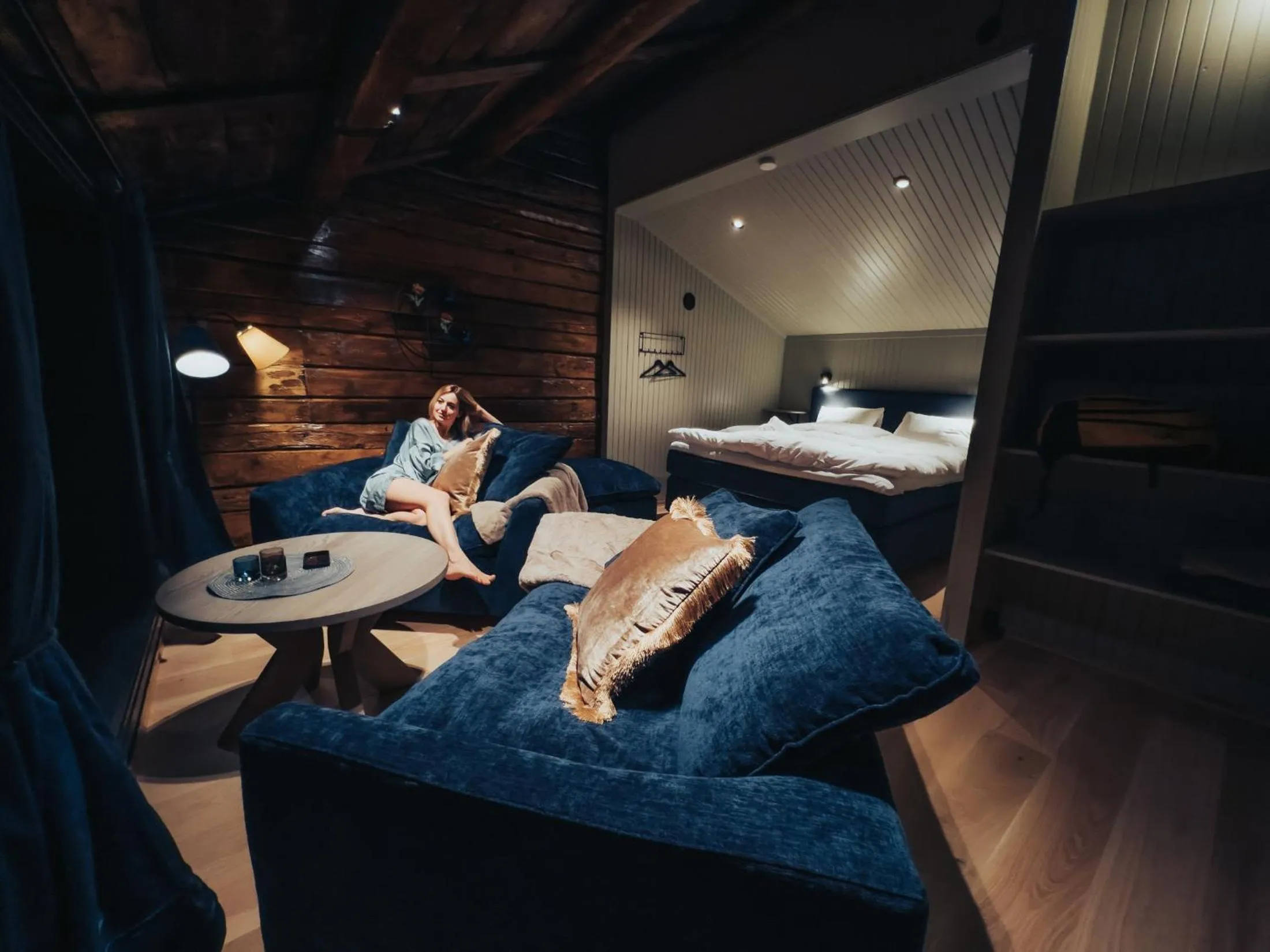 Living room, Bed in Svinøya Rorbuer