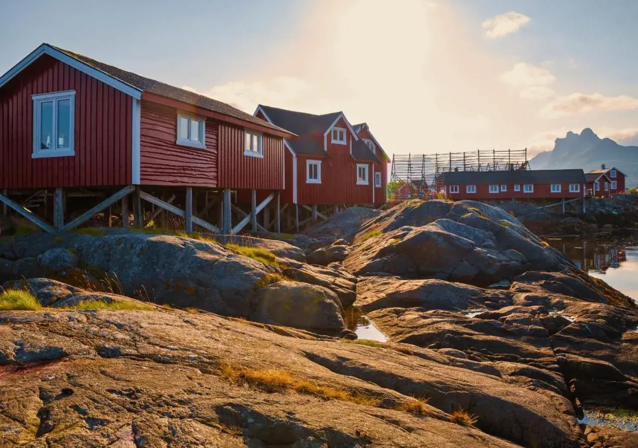 Property building in Svinøya Rorbuer Property building in Svinøya Rorbuer
