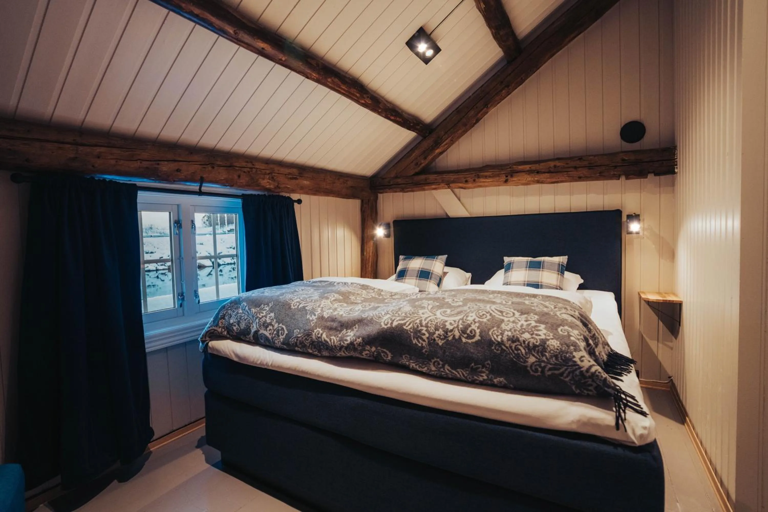 Bedroom, Bed in Svinøya Rorbuer