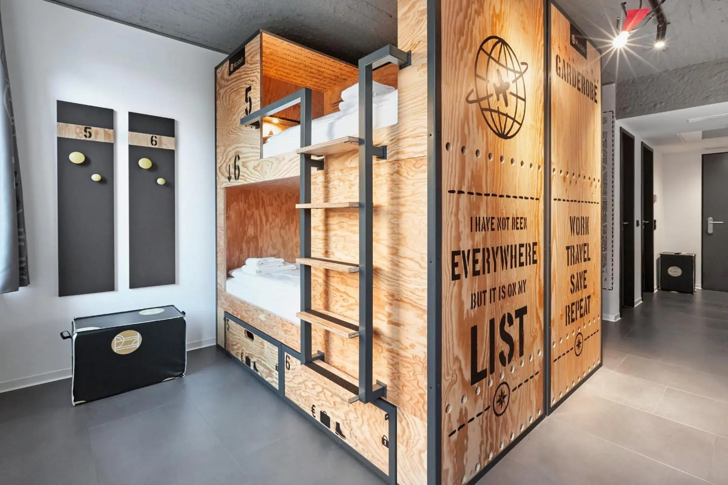 Quadruple Room with Shared Bathroom in H.ostel Münster Quadruple Room with Shared Bathroom in H.ostel Münster