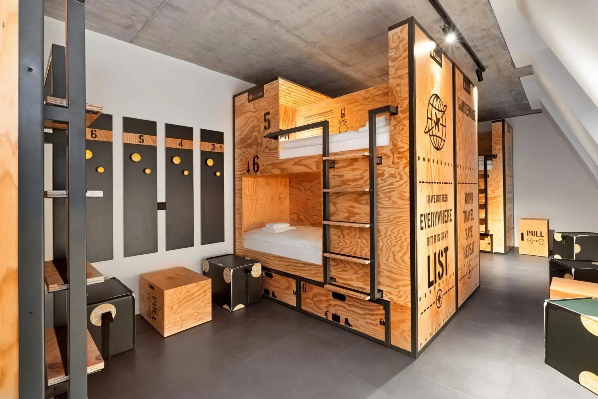 10-Bed Mixed Dormitory Room in H.ostel Münster 10-Bed Mixed Dormitory Room in H.ostel Münster