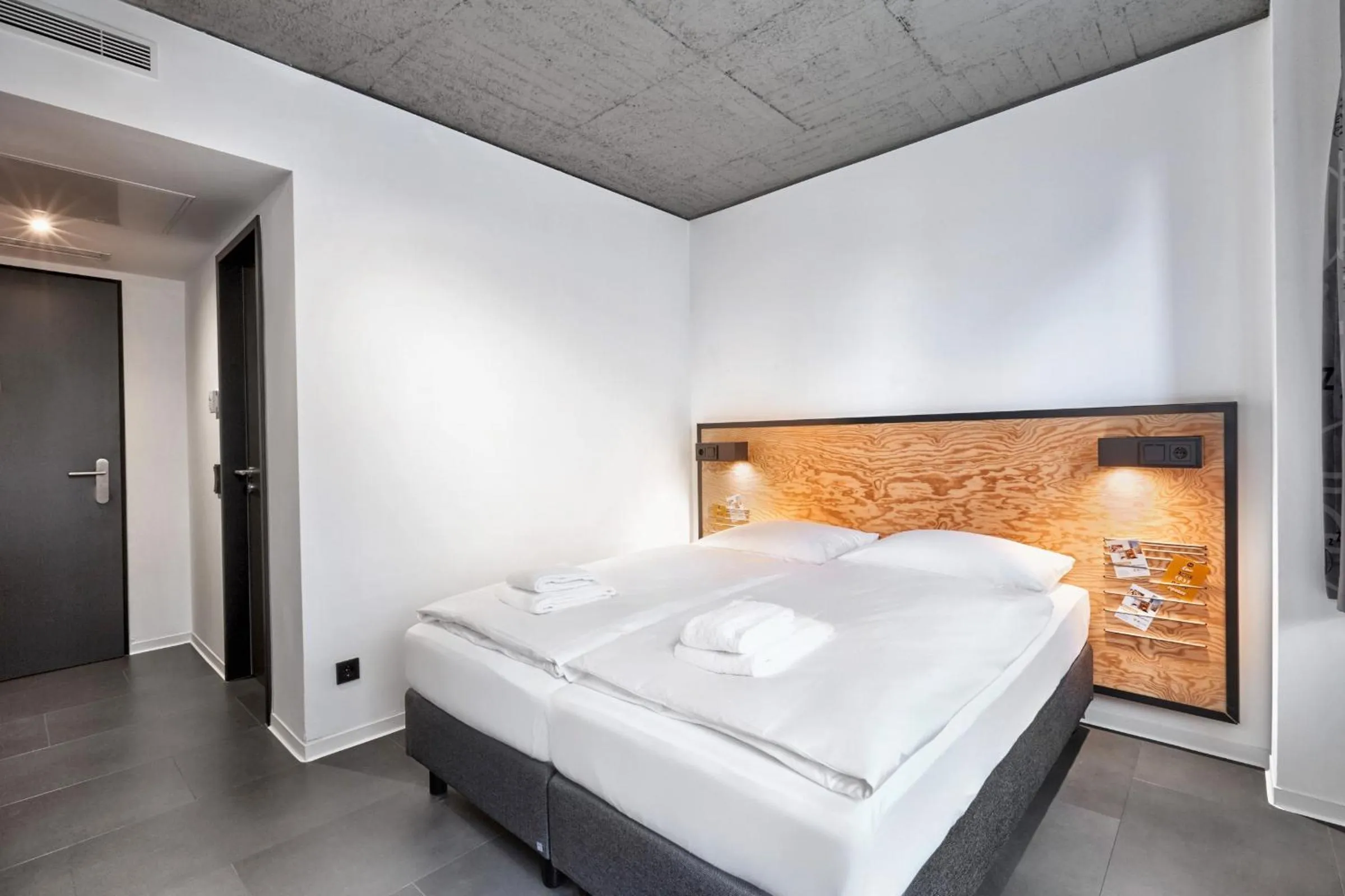 Photo of the whole room, Bed in H.ostel Münster