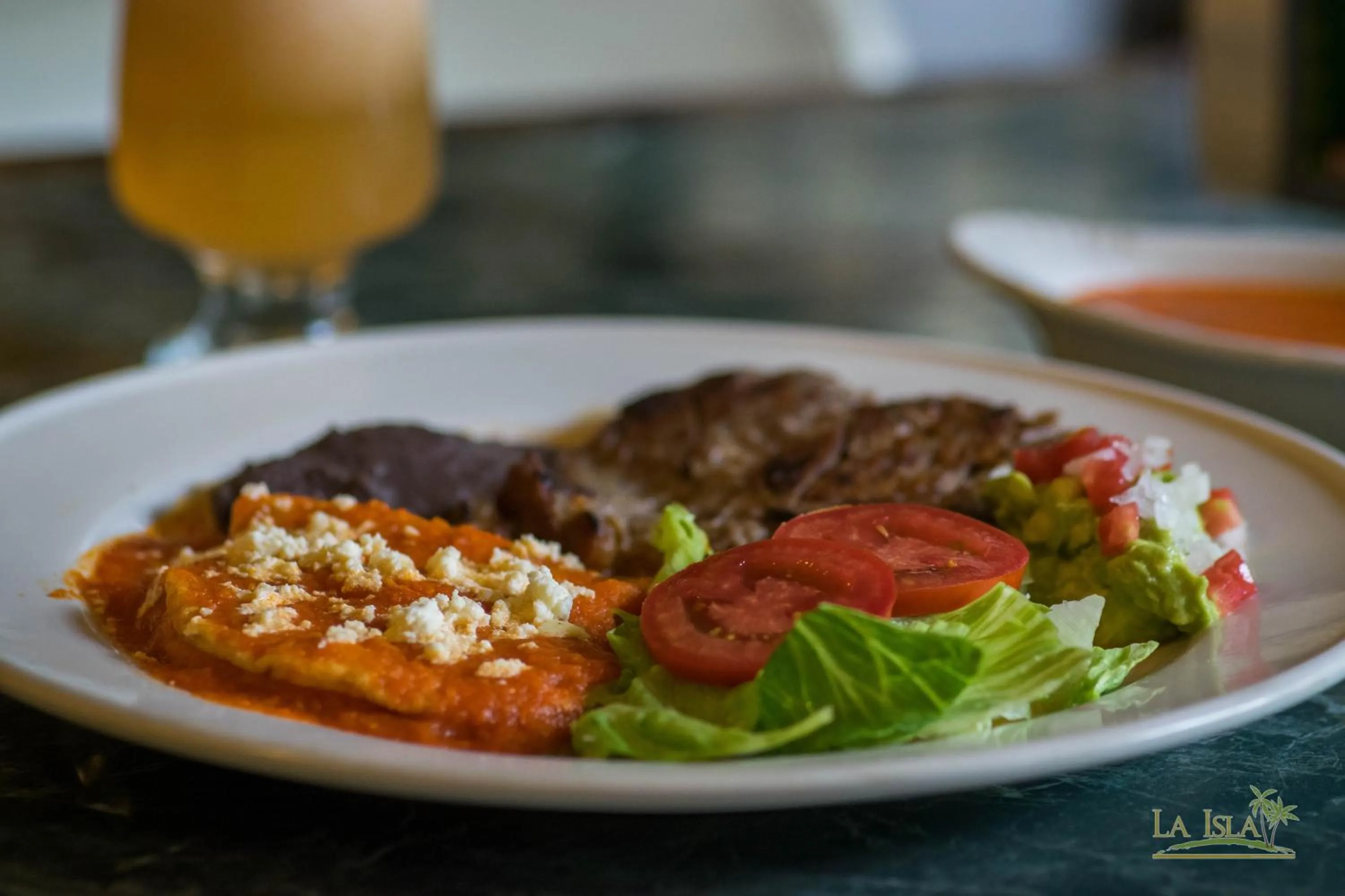 Food and drinks in Hotel Cosmos