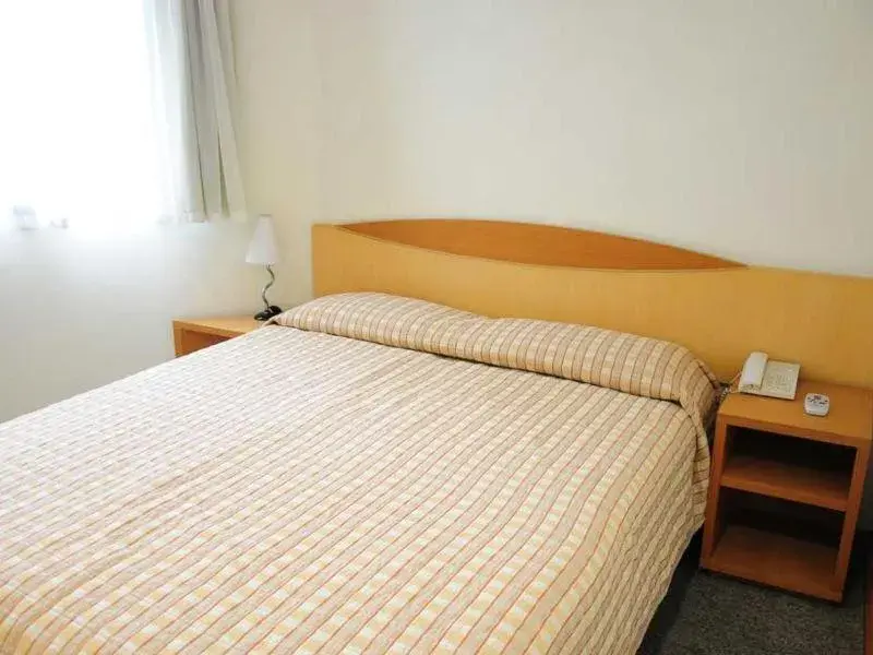 Bed in Brasília Santana Gold Flat Bed in Brasília Santana Gold Flat