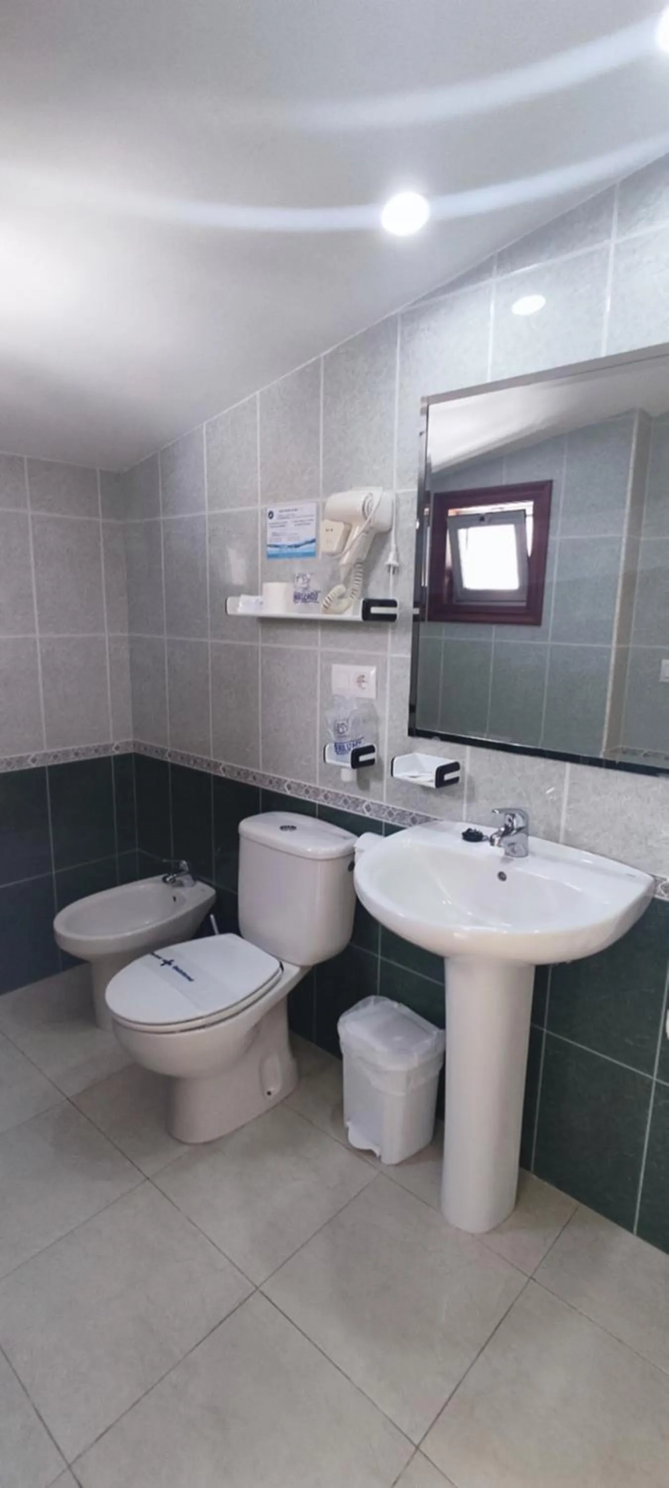 Bathroom in Hotel Estrella del Mar