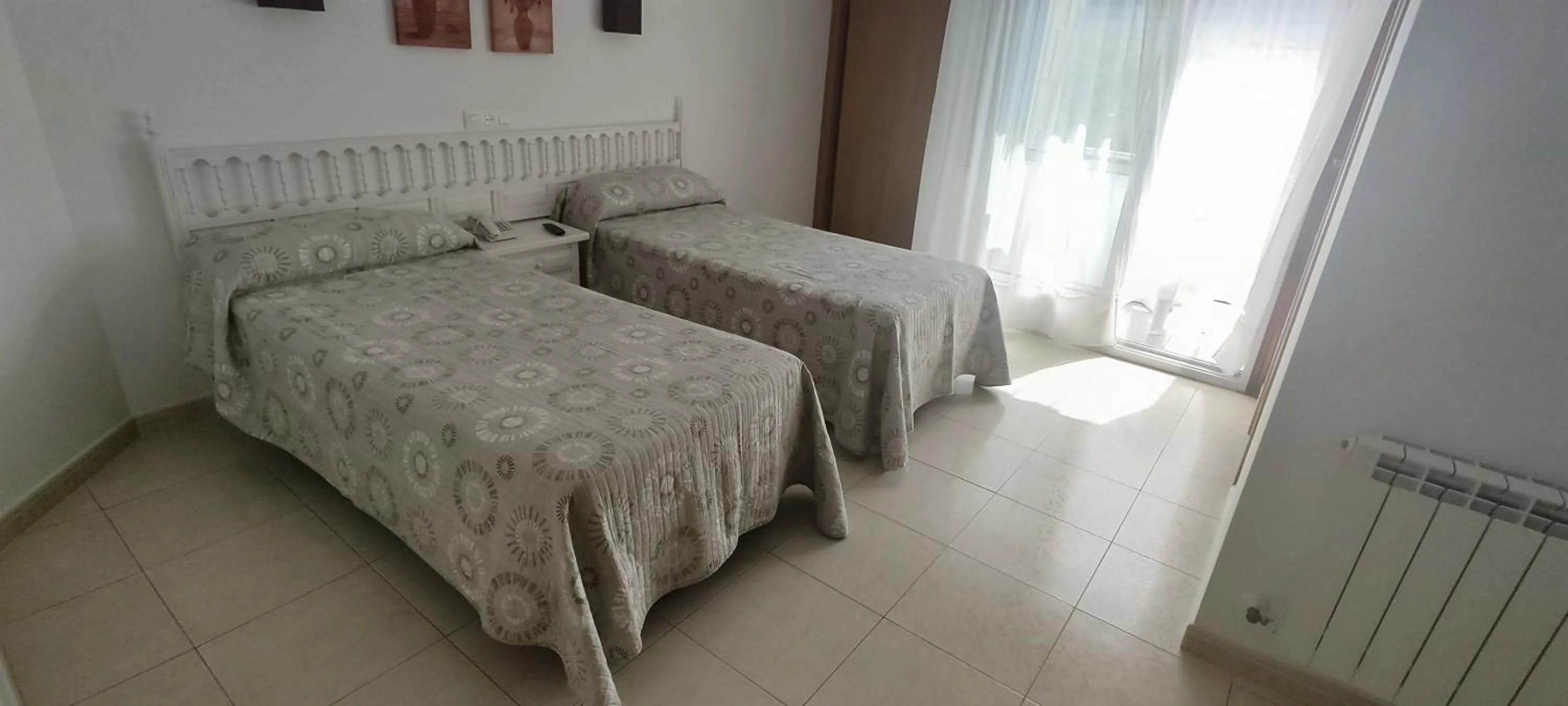 room service in Hotel Estrella del Mar