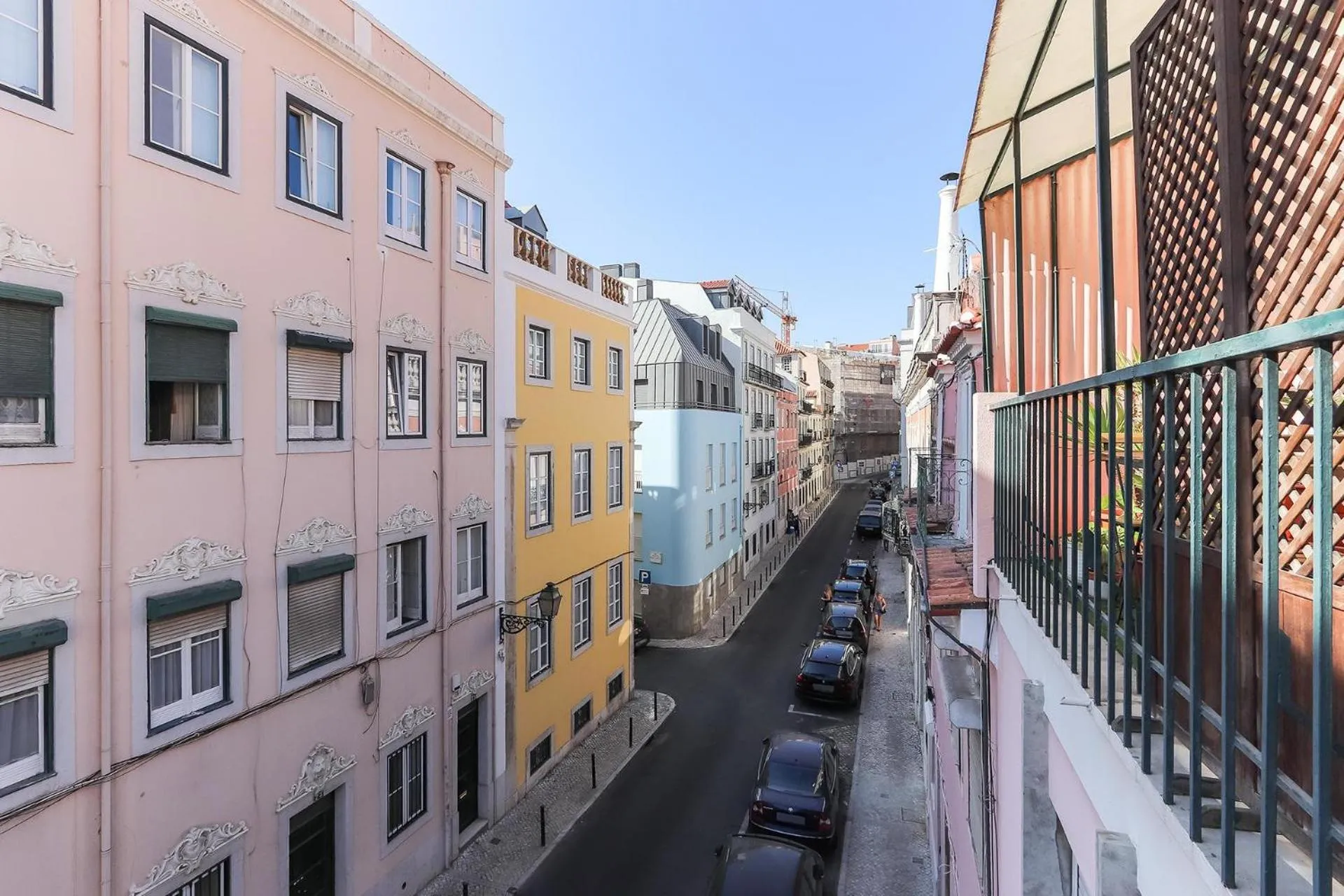 Principe Real Balcony by Homing