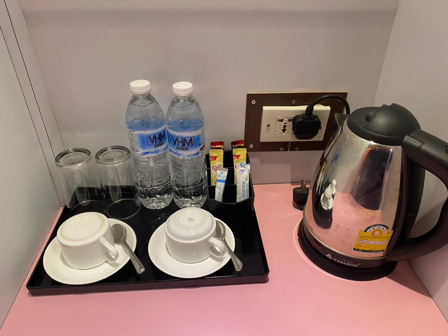 Coffee/tea facilities in The Wai Hotel Danok