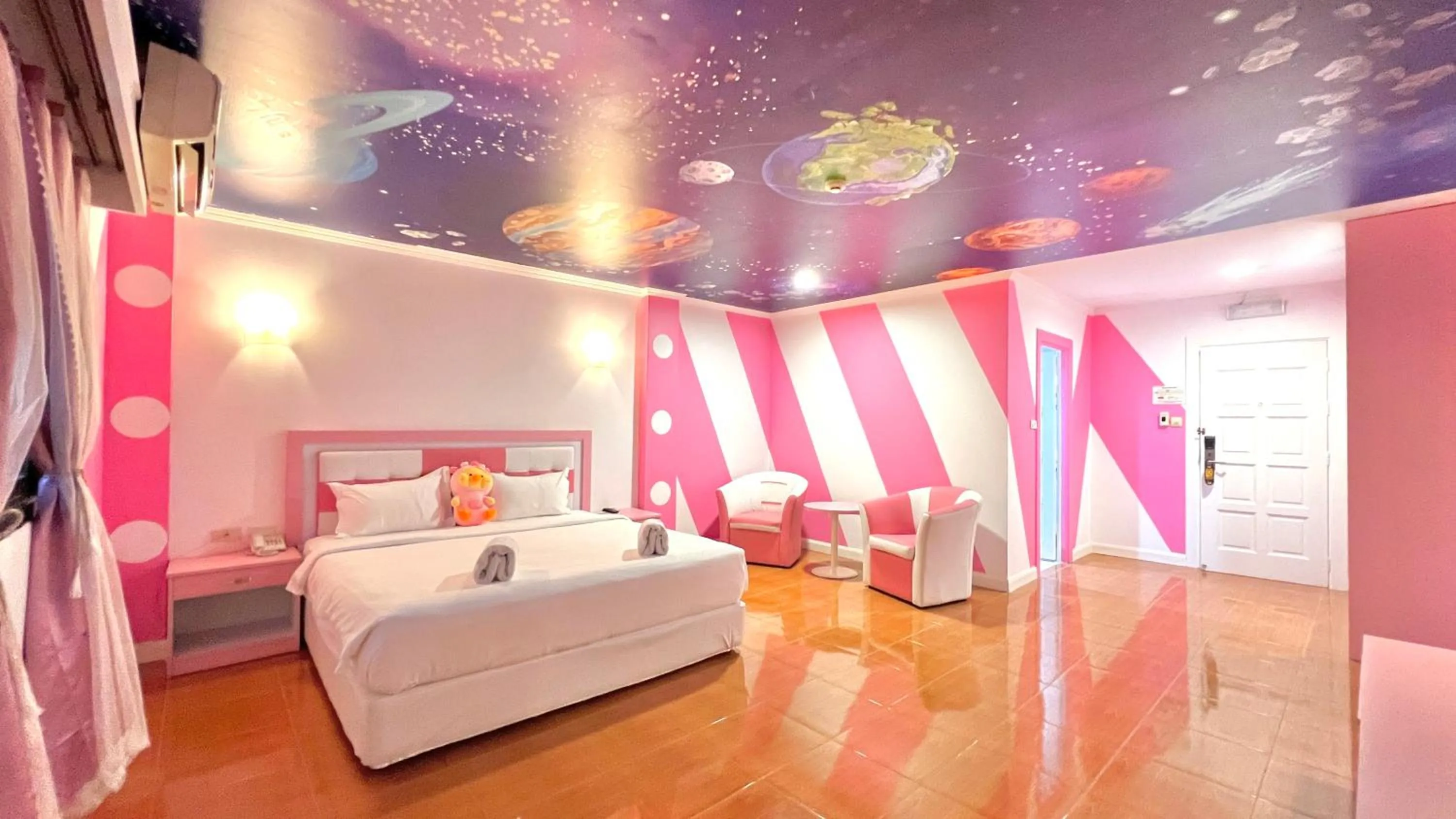 Bedroom, Bed in The Wai Hotel Danok