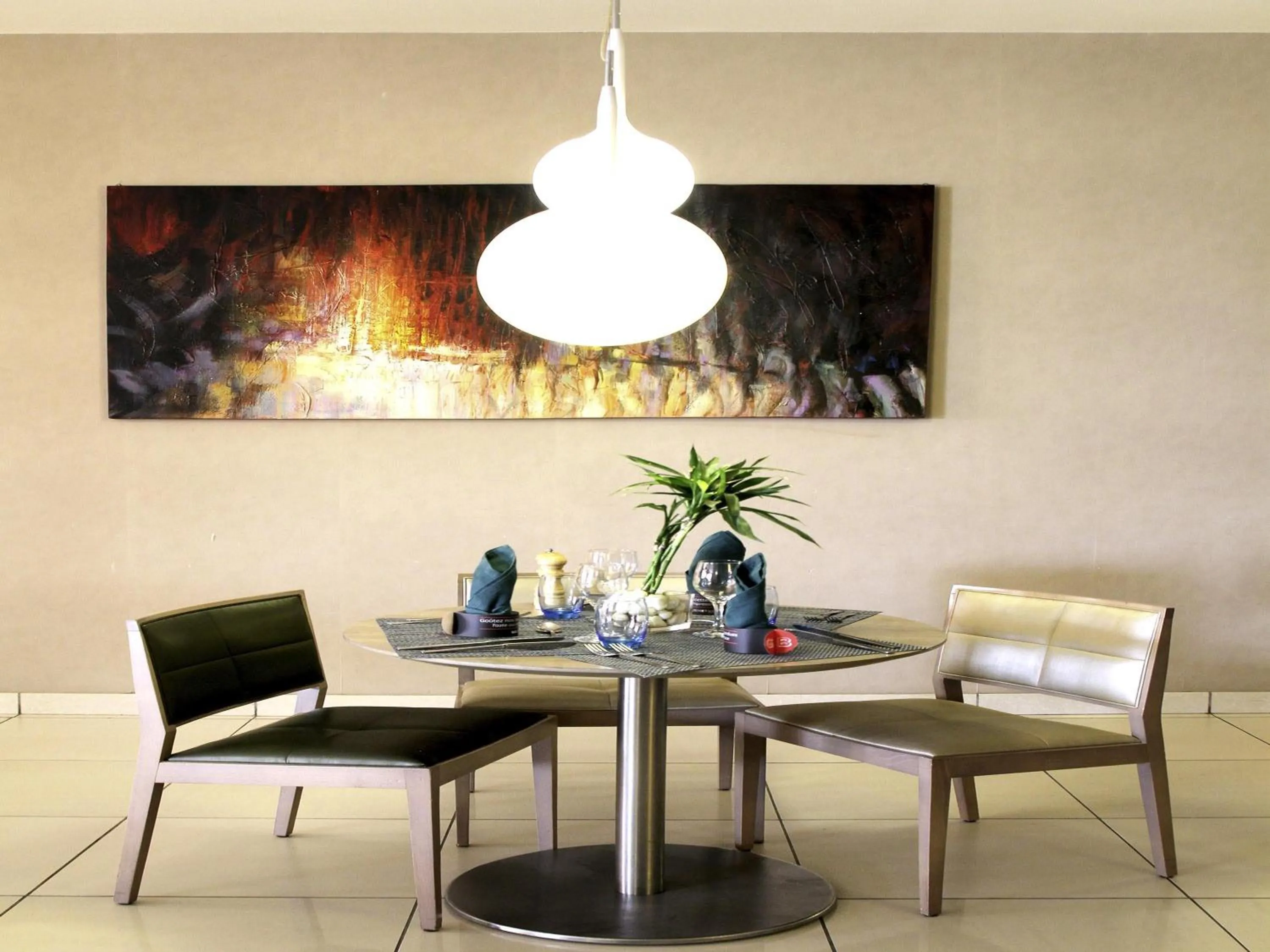 Restaurant/places to eat in Novotel Constantine