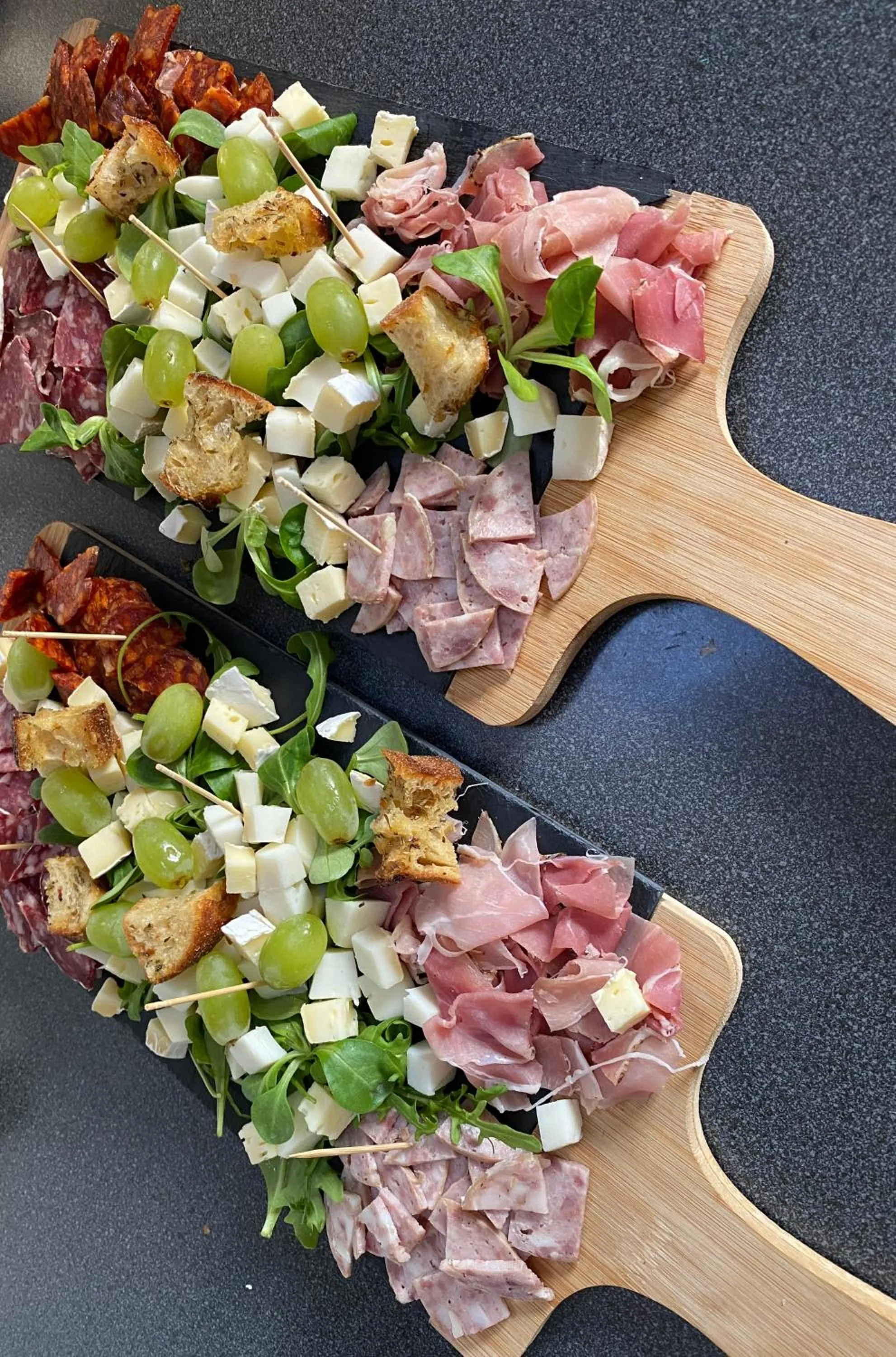 Lunch in Les Lavandières