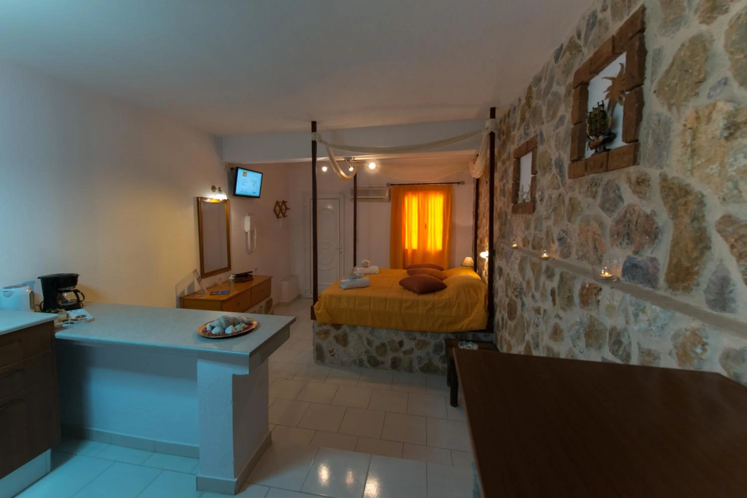 Bedroom, Bed in Saraya Resort