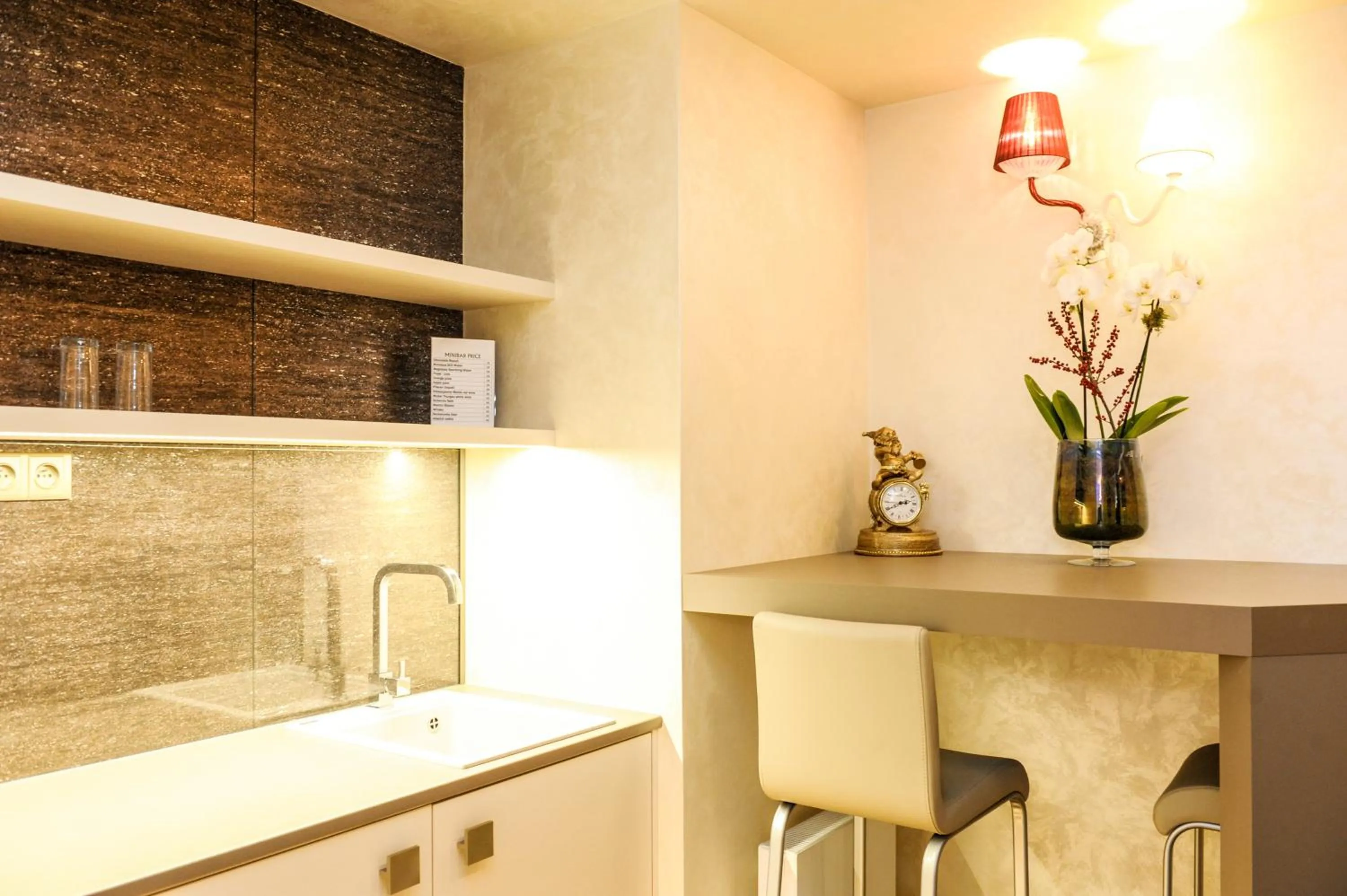 Decorative detail in Myo Hotel Mysterius