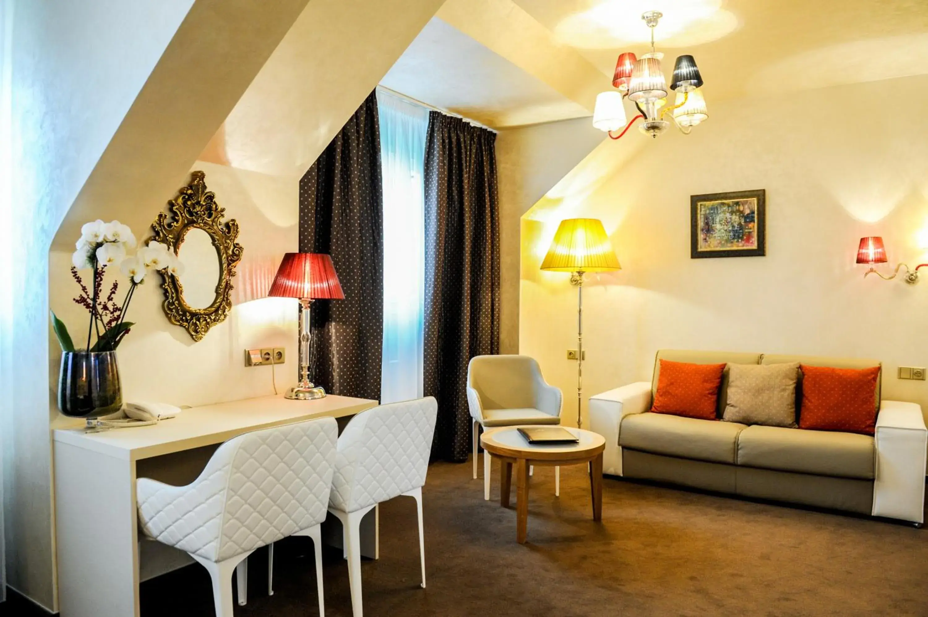 Photo of the whole room in Myo Hotel Mysterius Photo of the whole room in Myo Hotel Mysterius