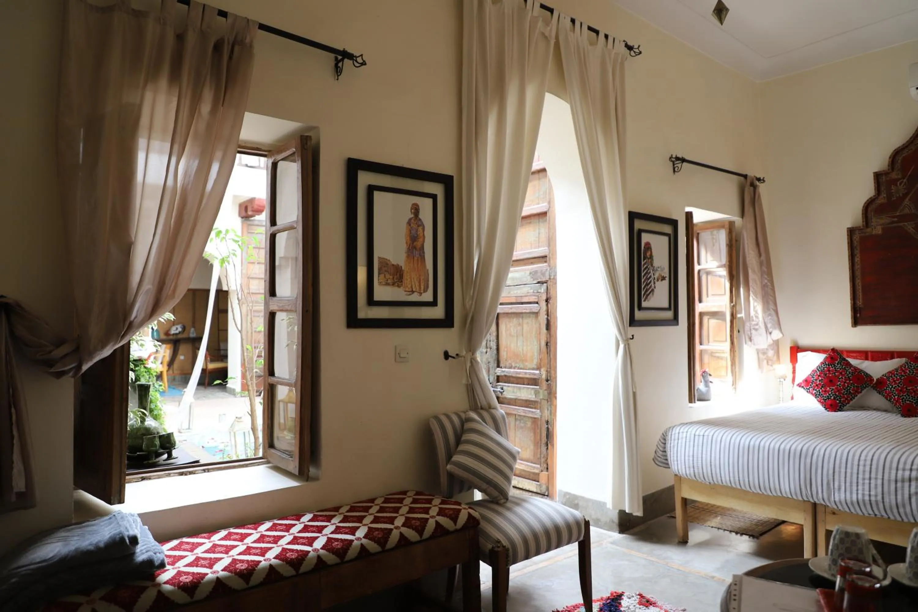 Bedroom, Bed in Riad Le Coq Berbère