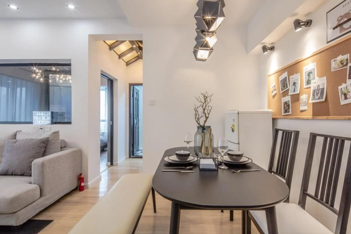 Chengdu Qingyang·Chunxi Road Locals Apartment 00138960