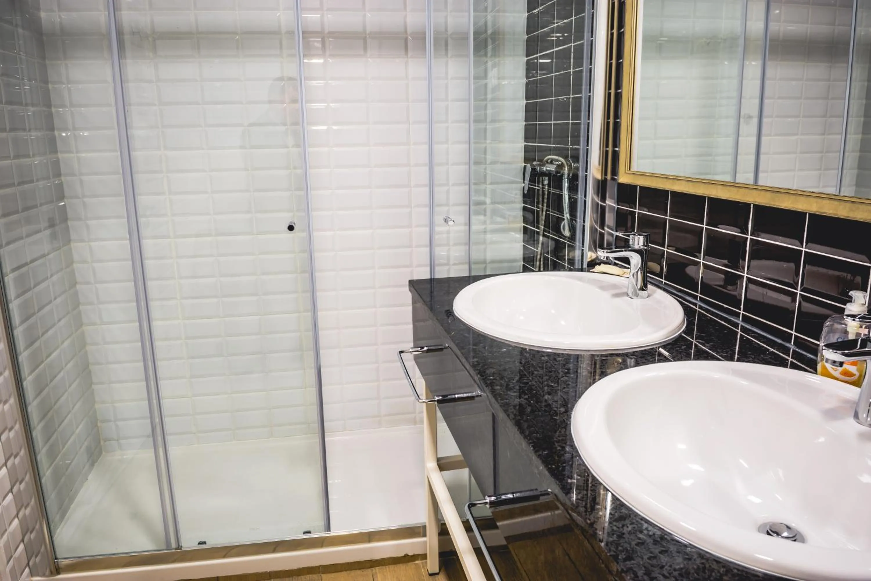 In Barcelos Hostel & Guest House