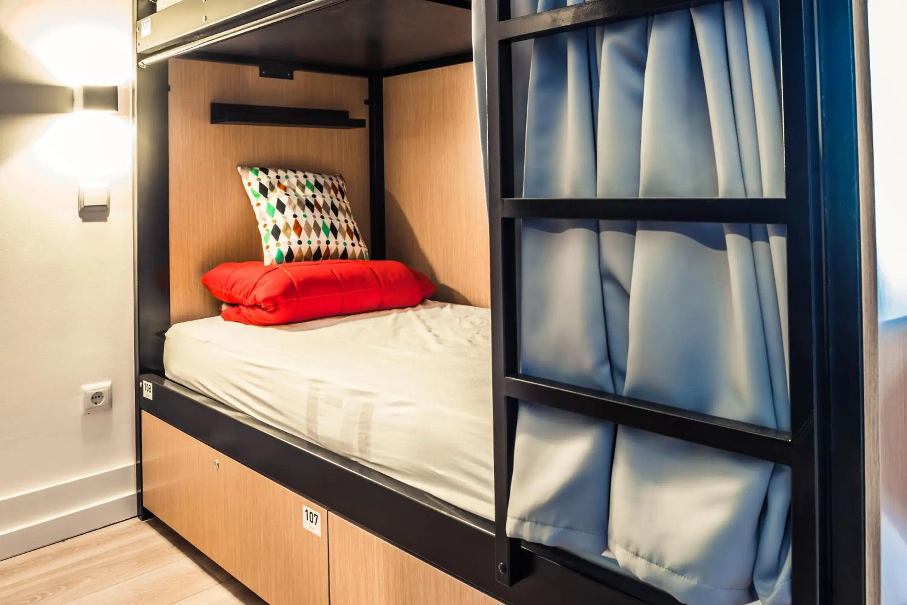 Bed in In Barcelos Hostel & Guest House Bed in In Barcelos Hostel & Guest House