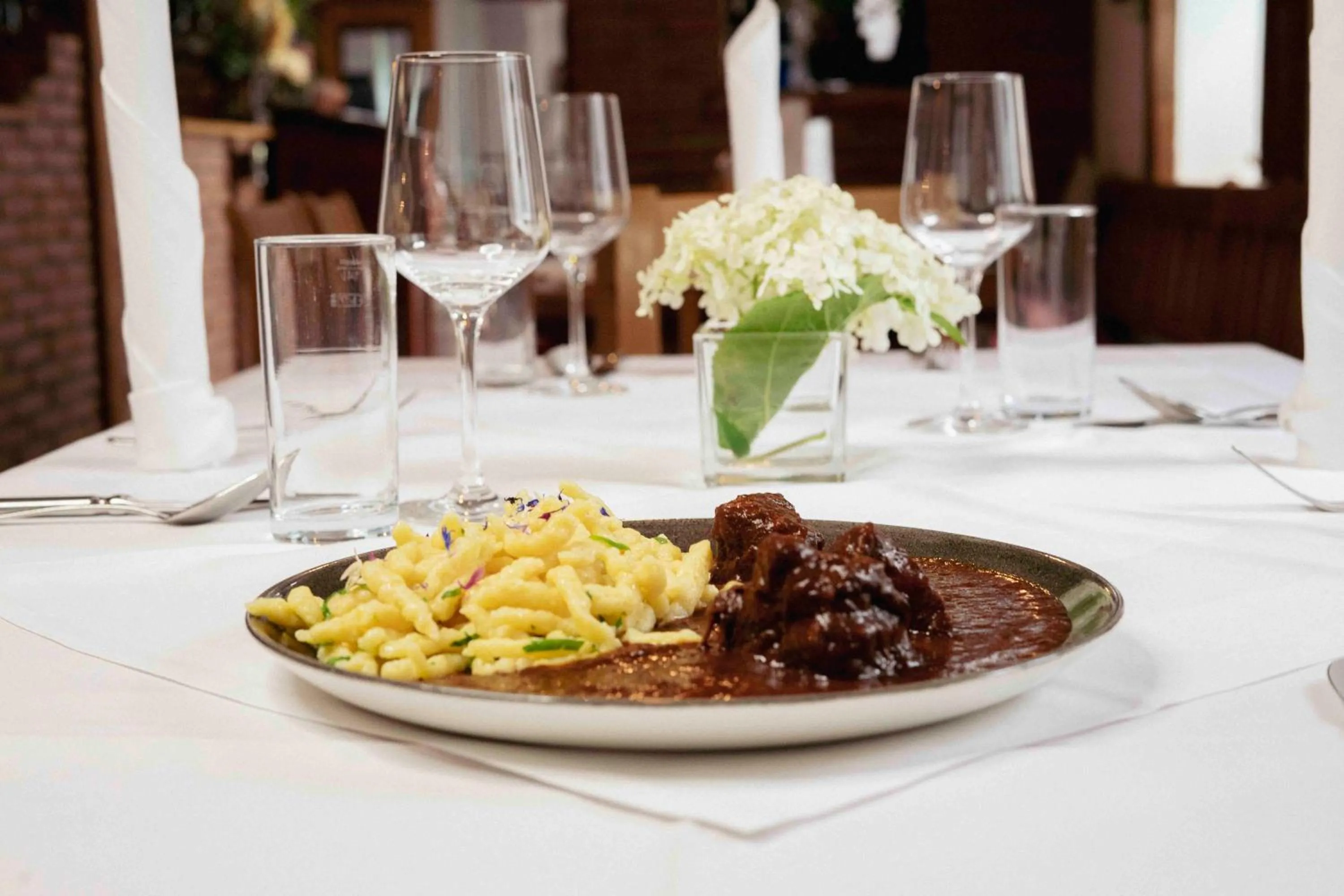 Restaurant/places to eat in Metzenhof