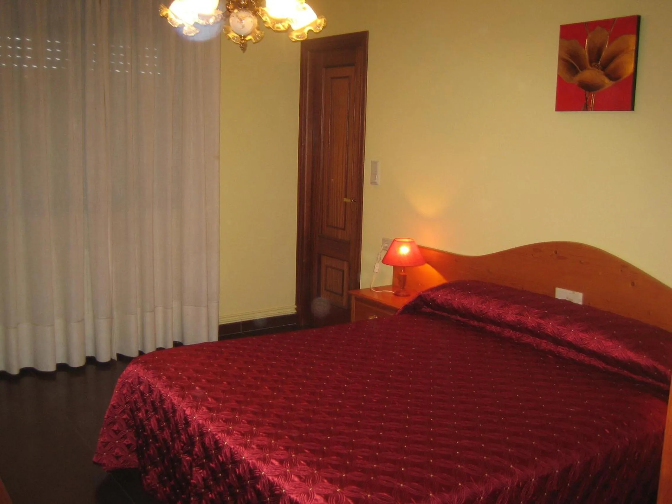 Bedroom, Bed in Hotel Chola