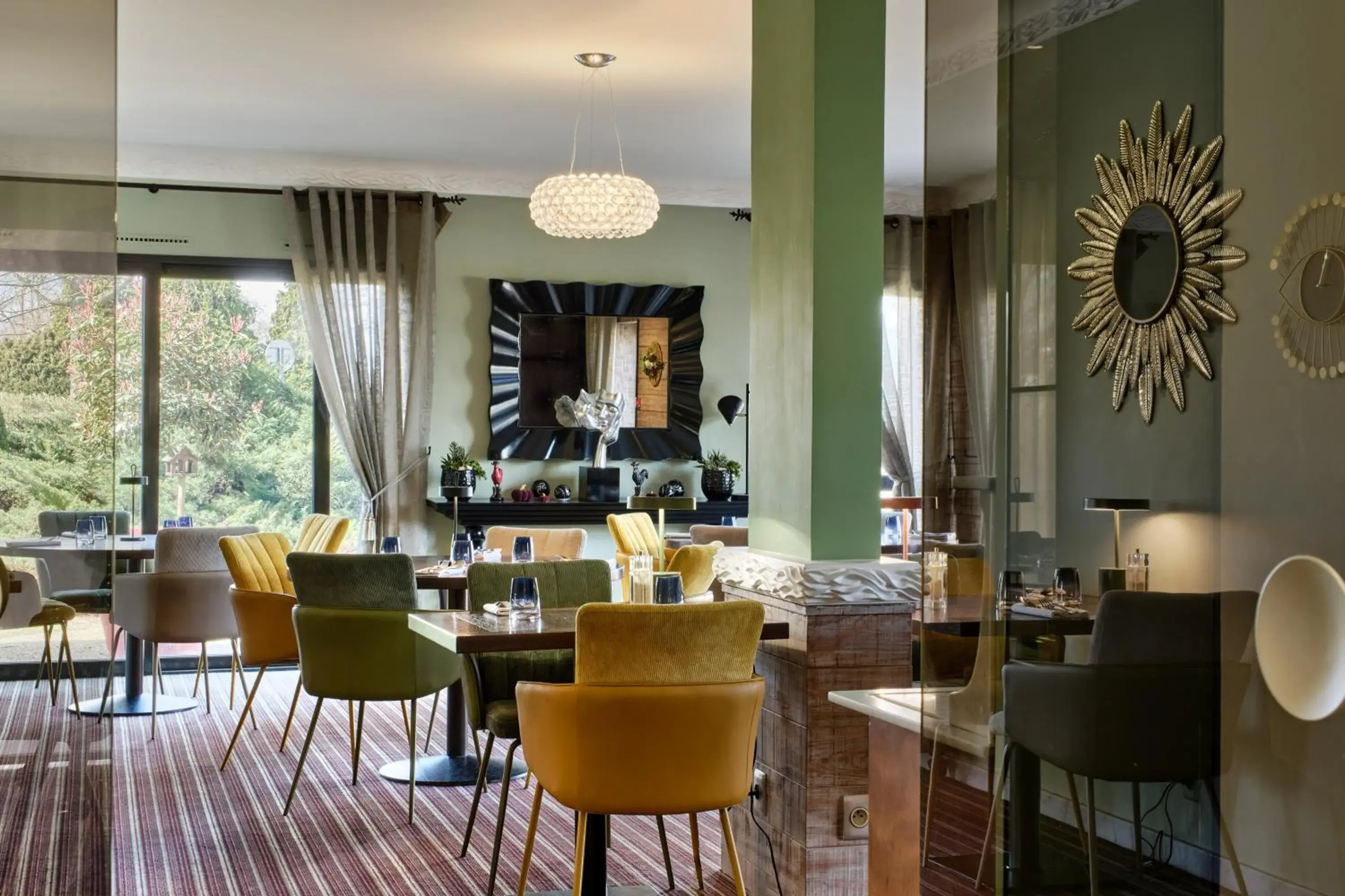 Restaurant/places to eat in Hotel Restaurant Crystal Restaurant/places to eat in Hotel Restaurant Crystal