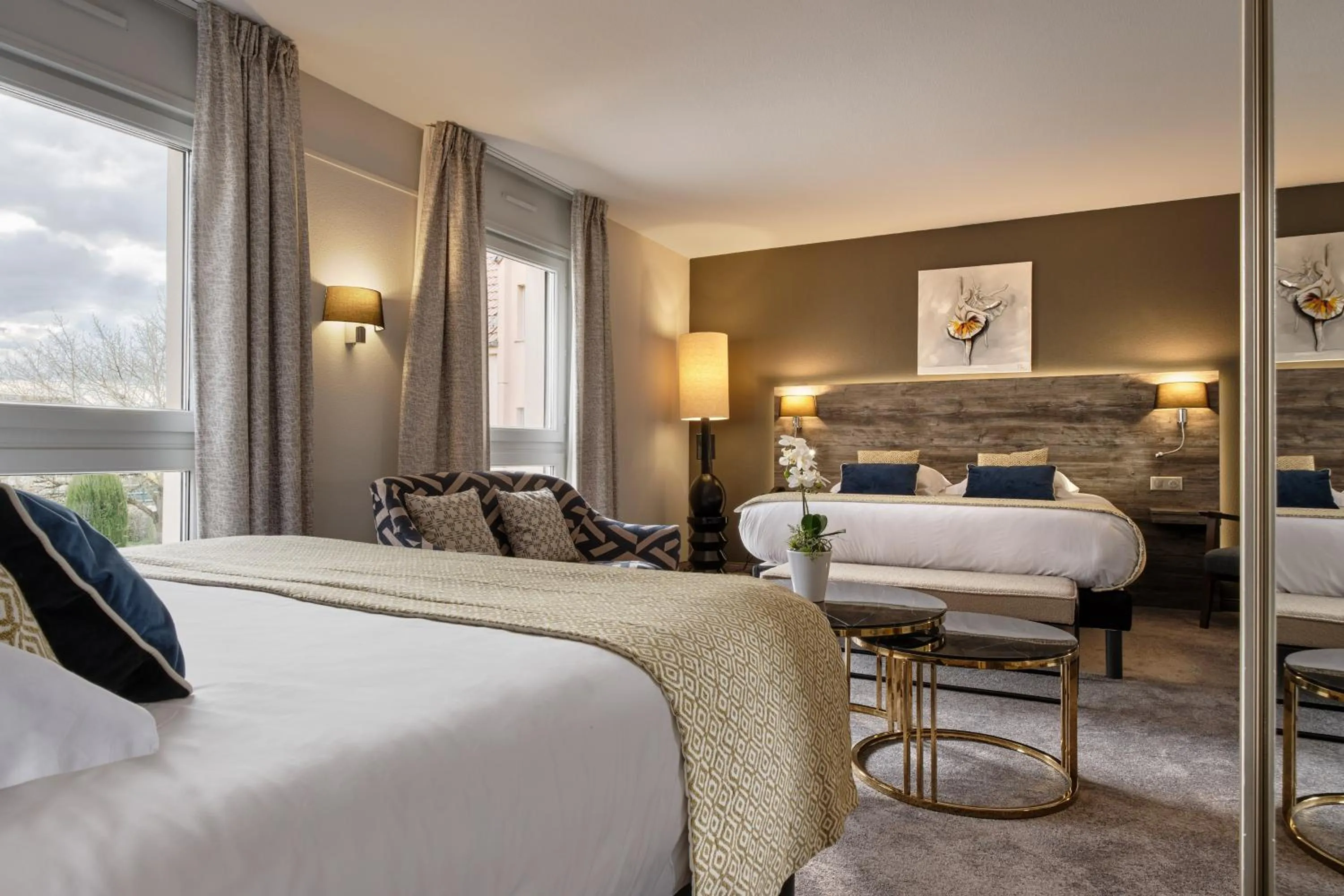 Bedroom, Bed in Hotel Restaurant Crystal