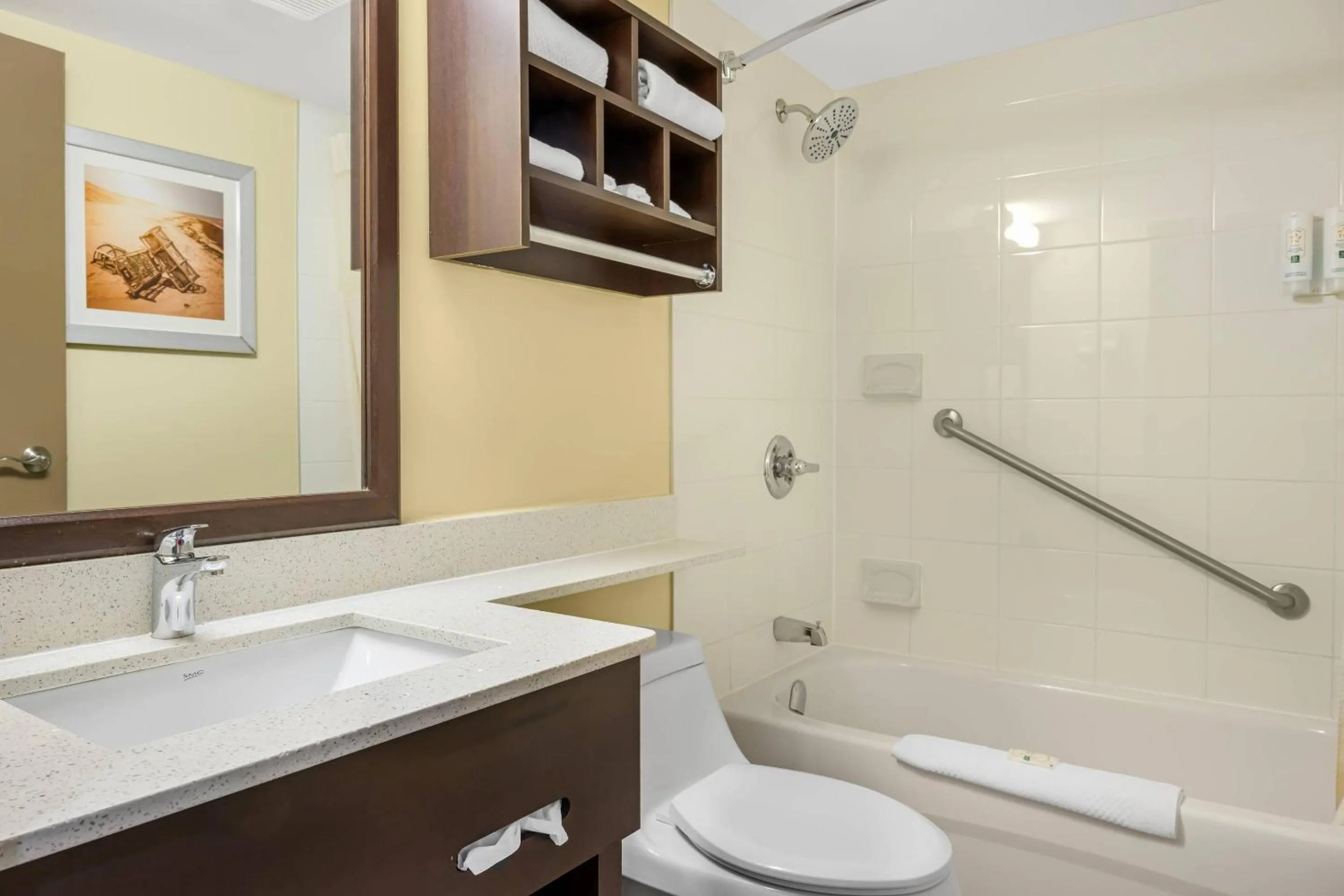 Bedroom in Quality Inn & Suites