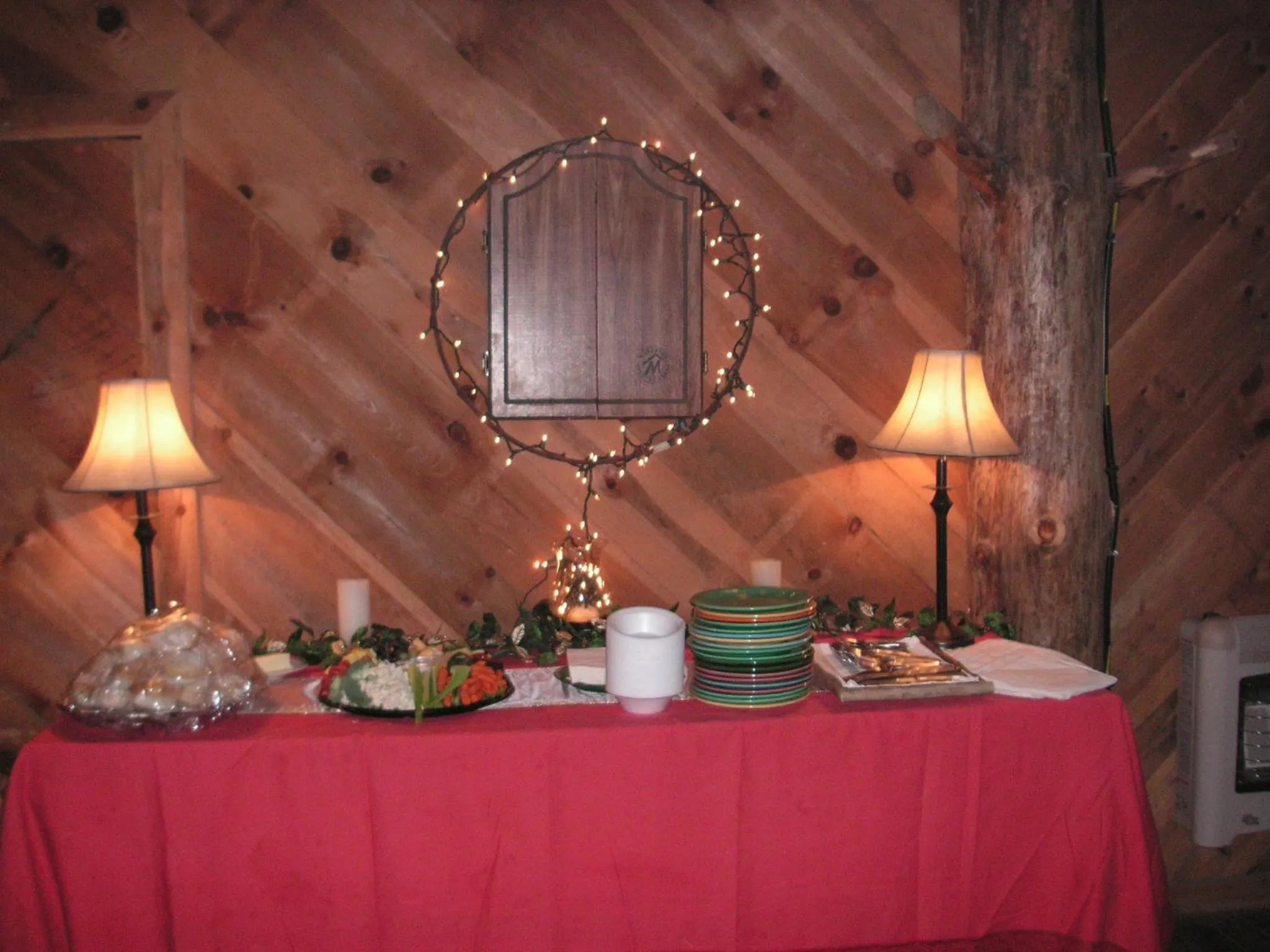 Library in Arrowmont Stables & Cabins
