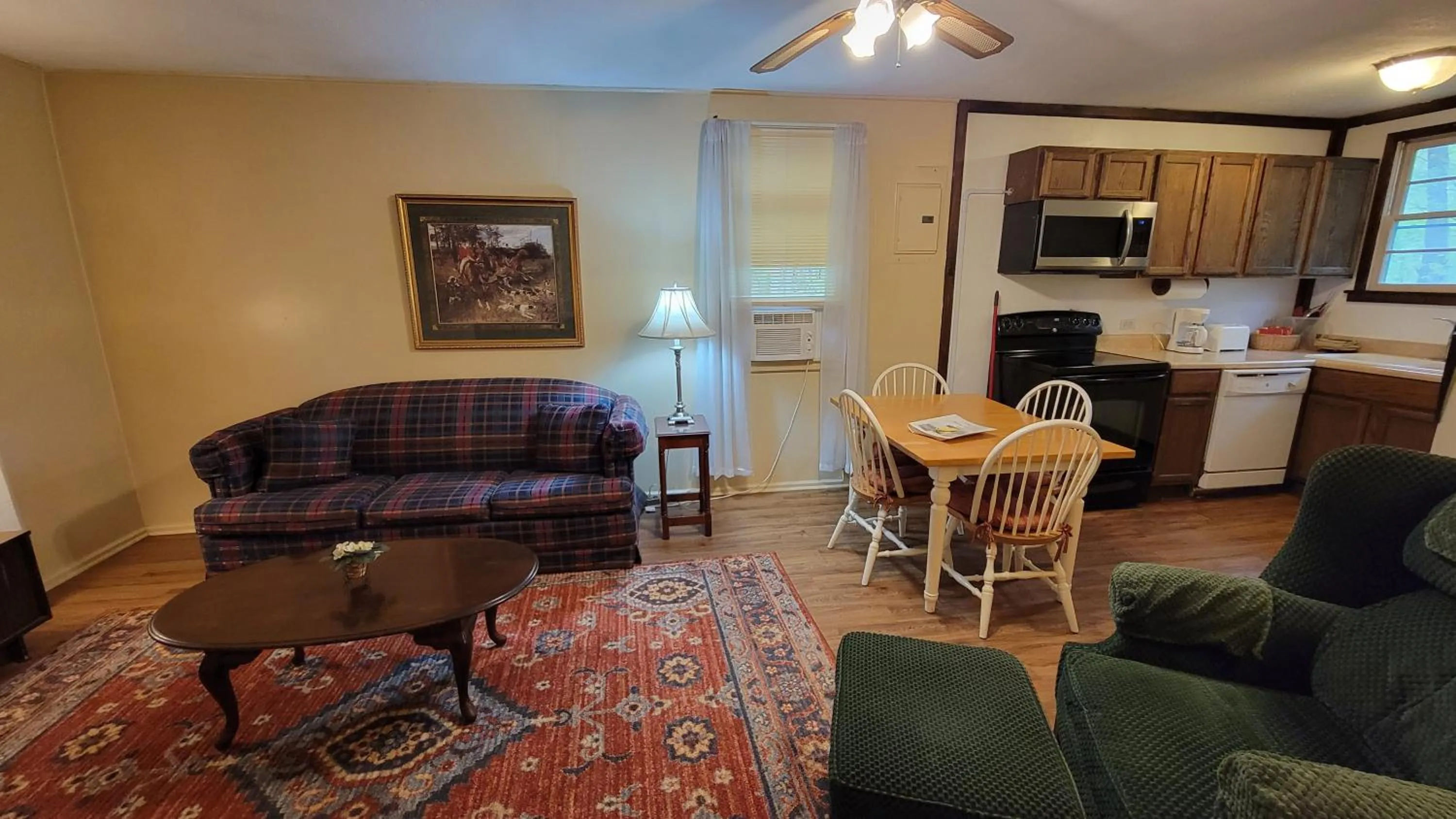 Living room in Arrowmont Stables & Cabins