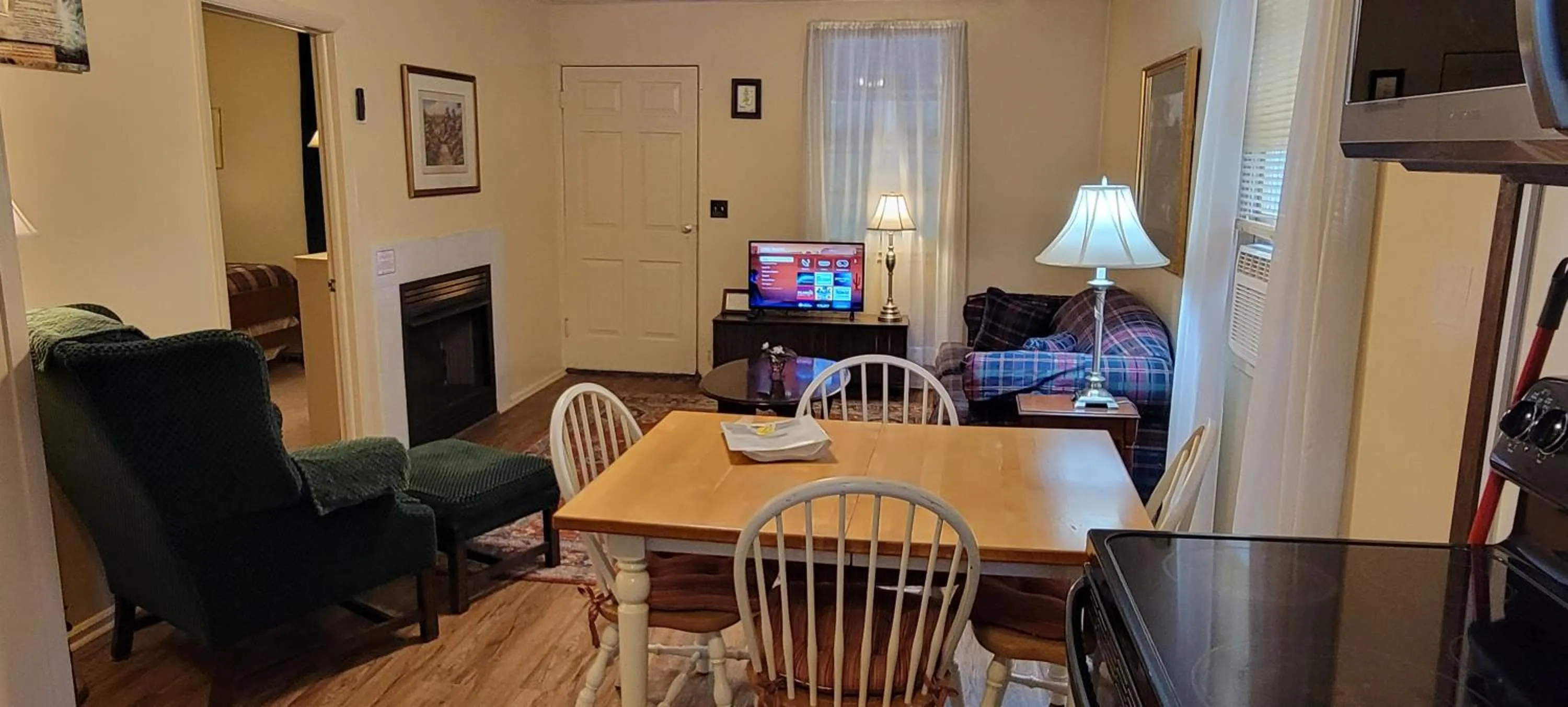 Living room in Arrowmont Stables & Cabins