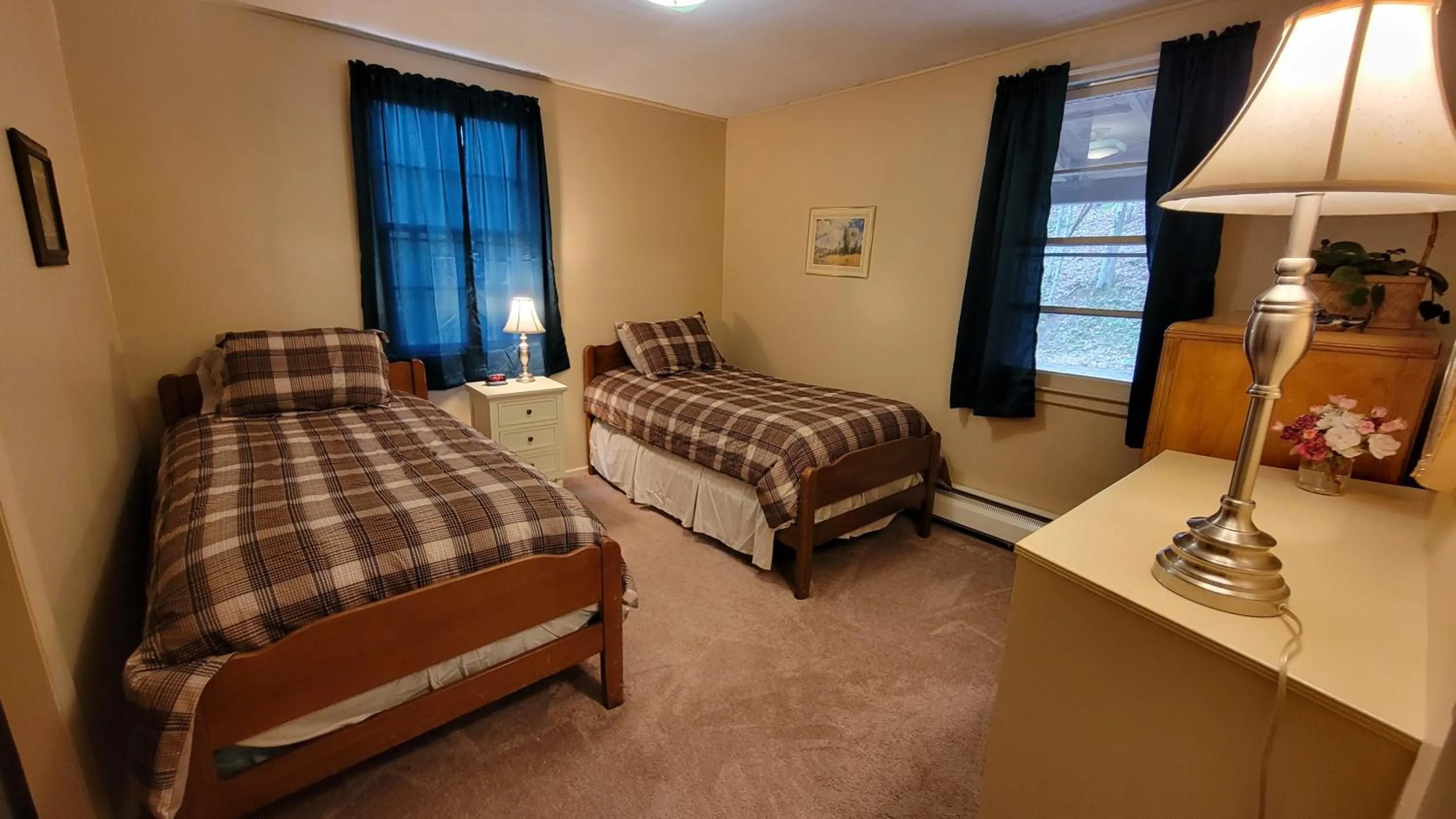 Bedroom, Bed in Arrowmont Stables & Cabins