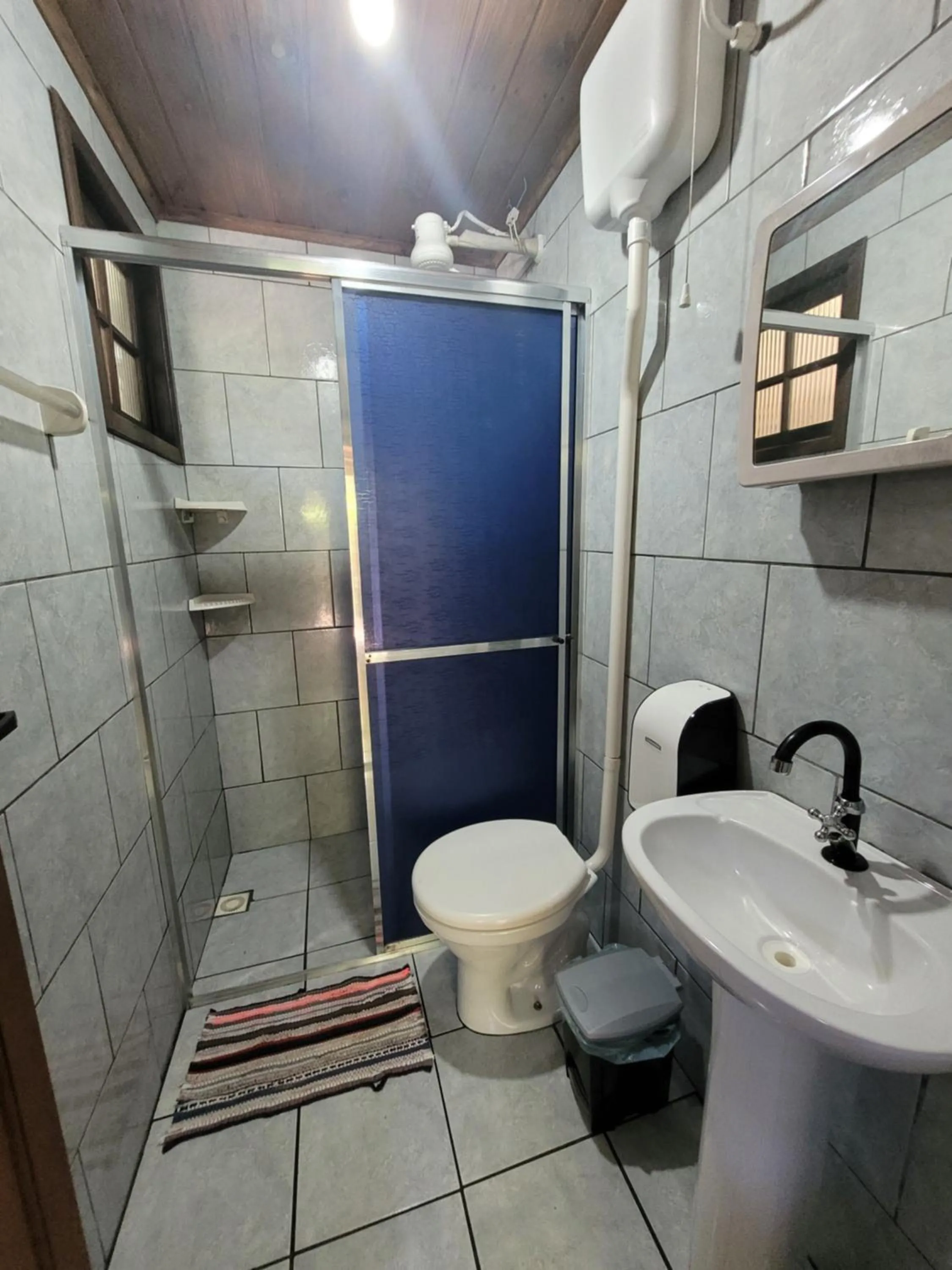 Shower in Pousada e Camping do Clodo