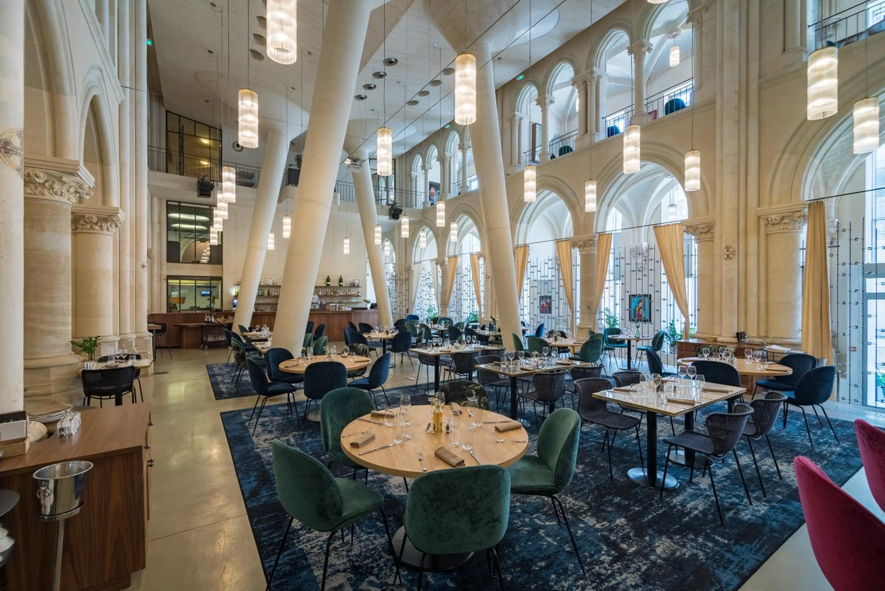 Restaurant/places to eat in Mercure Poitiers Centre
