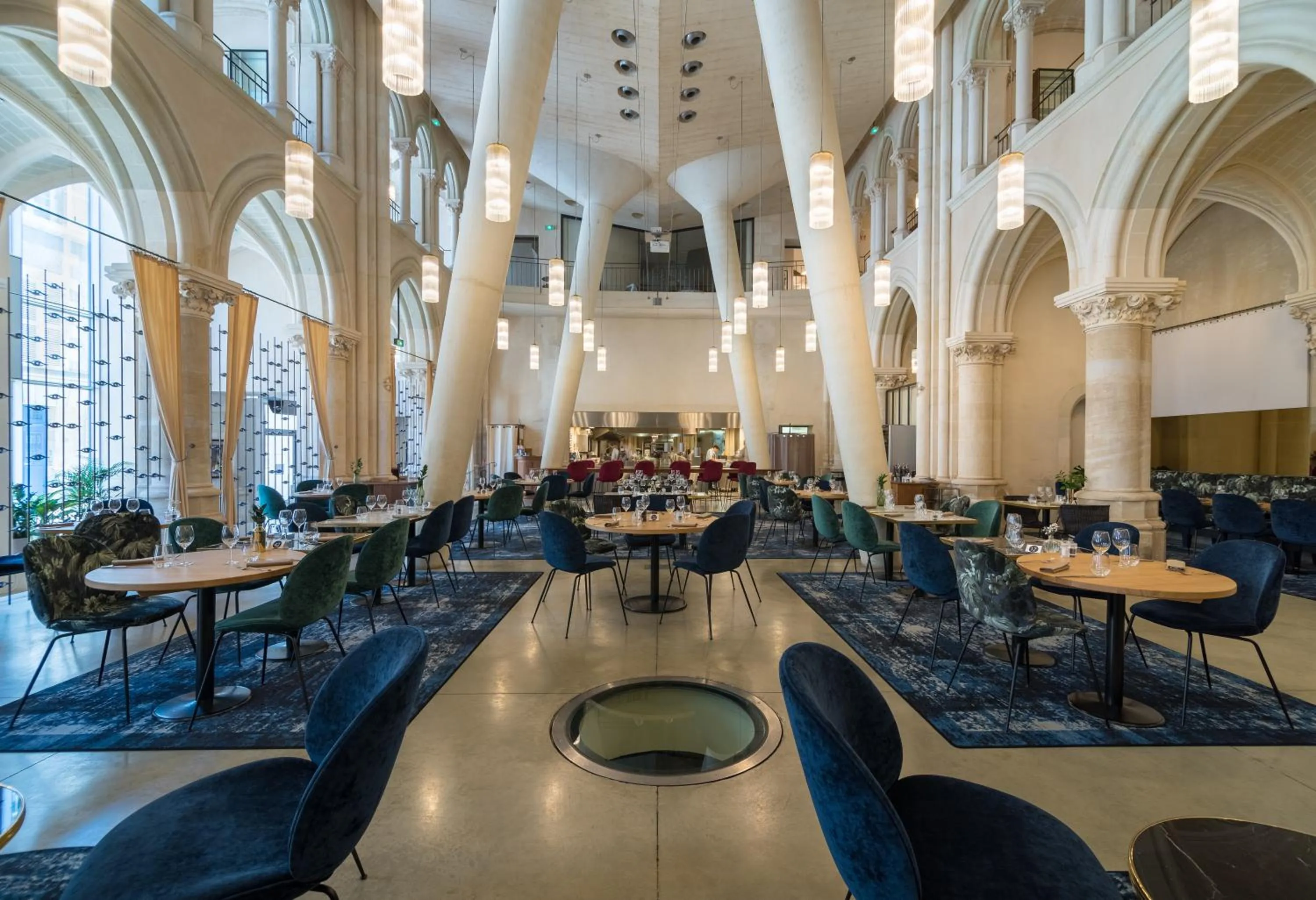 Restaurant/places to eat in Mercure Poitiers Centre