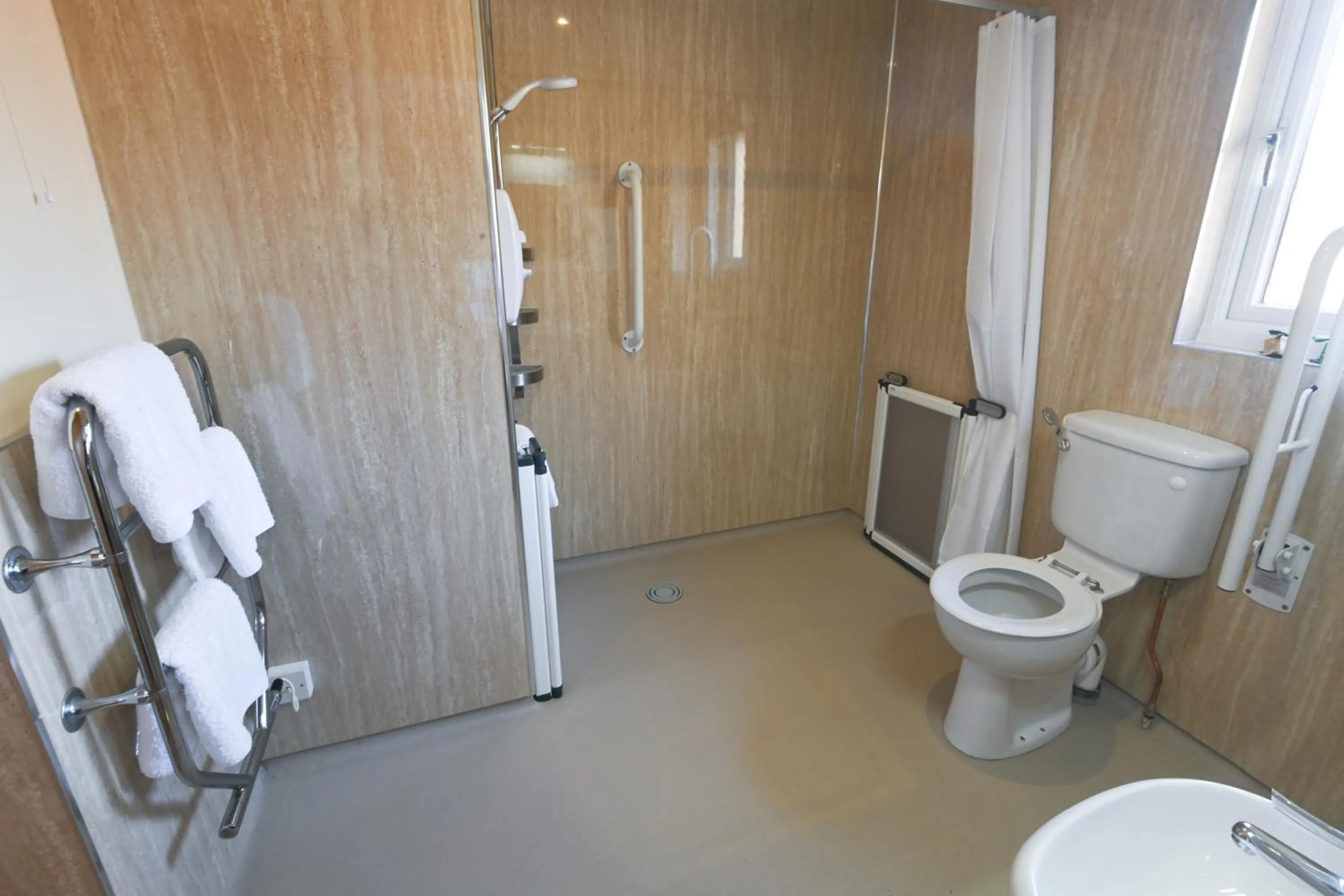 Bathroom in Birchbrae Highland Lodges