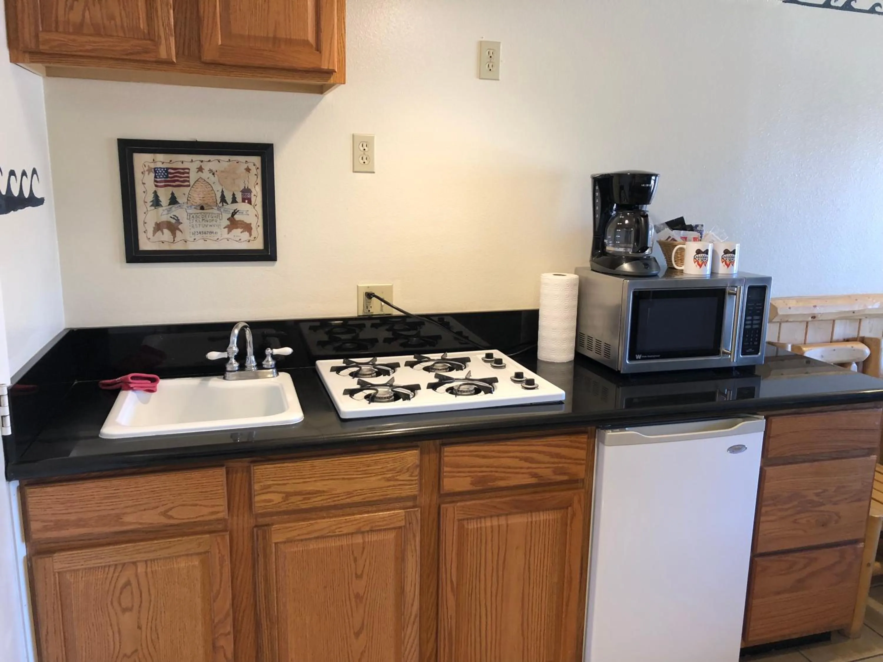 Coffee/tea facilities in Fireside Lodge