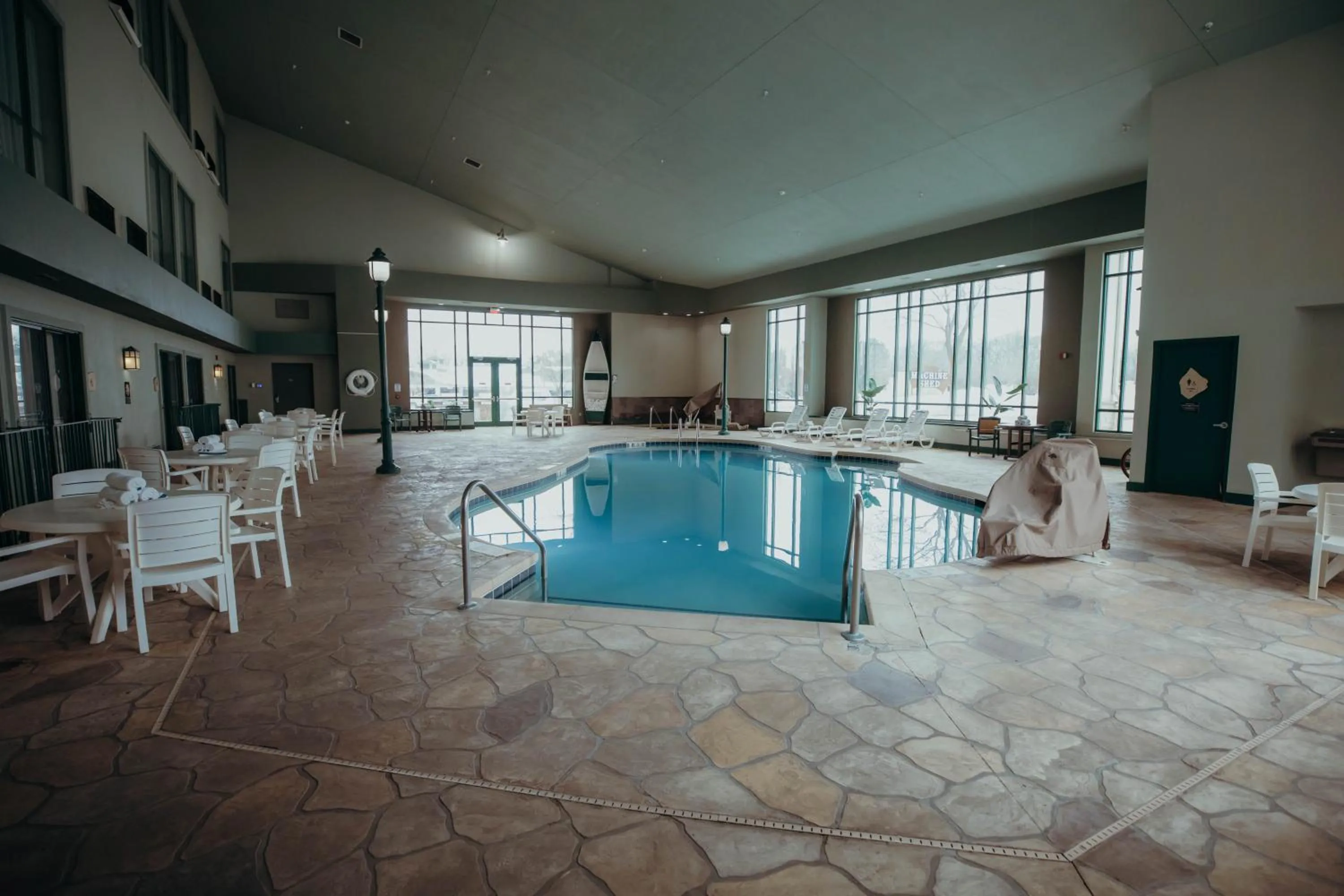 Swimming pool in Wildwood Lodge