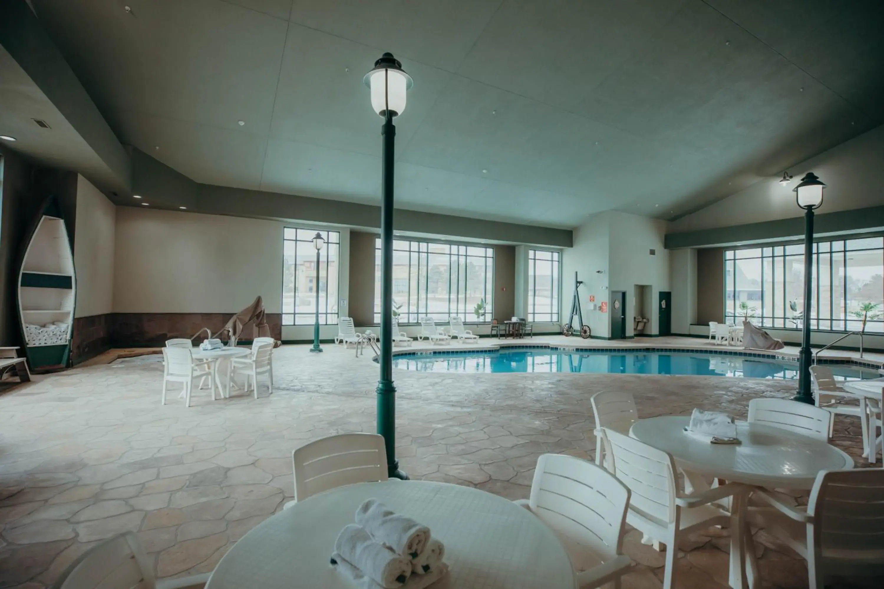 Swimming pool in Wildwood Lodge Swimming pool in Wildwood Lodge