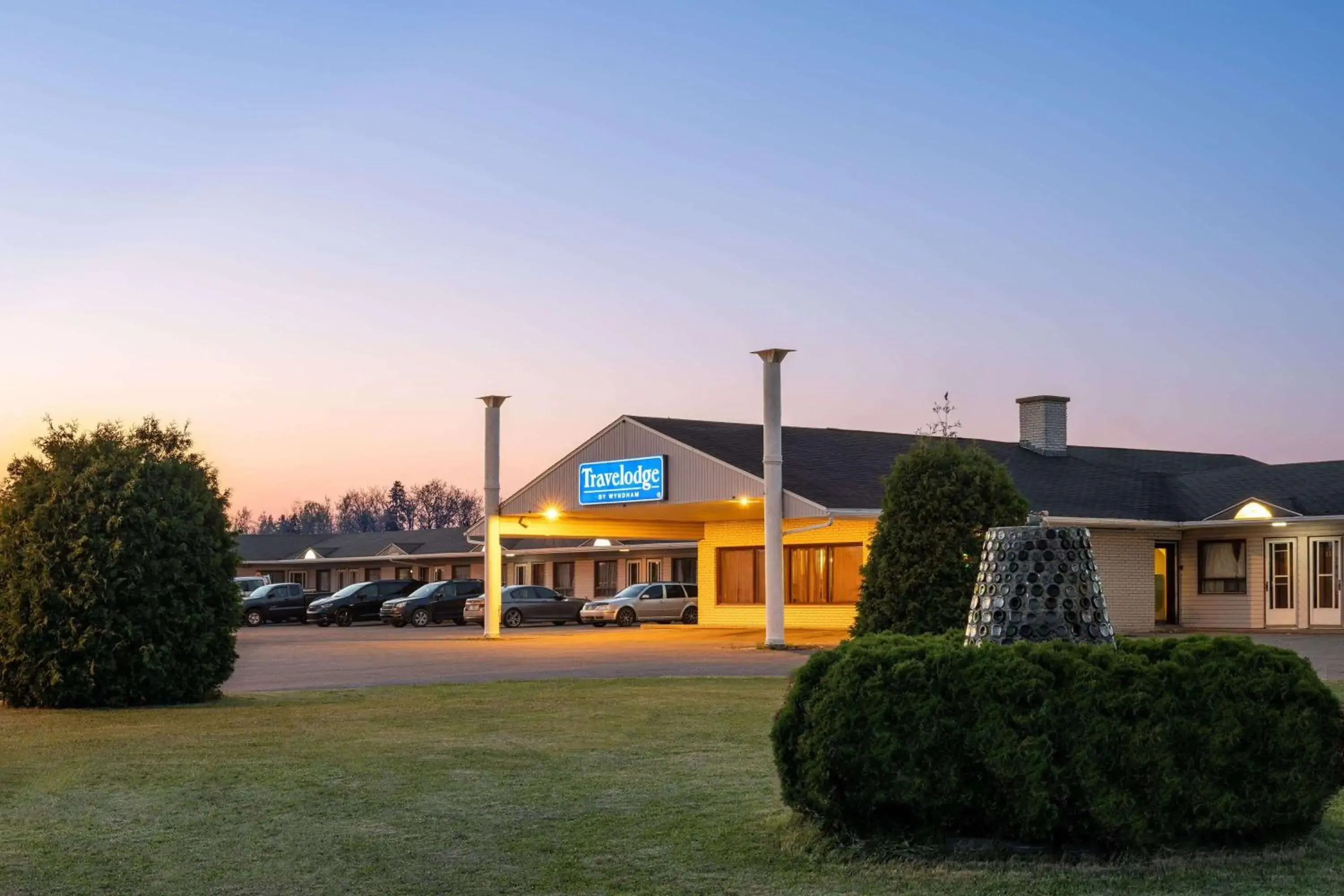 Property building in Travelodge by Wyndham Grand Falls Property building in Travelodge by Wyndham Grand Falls