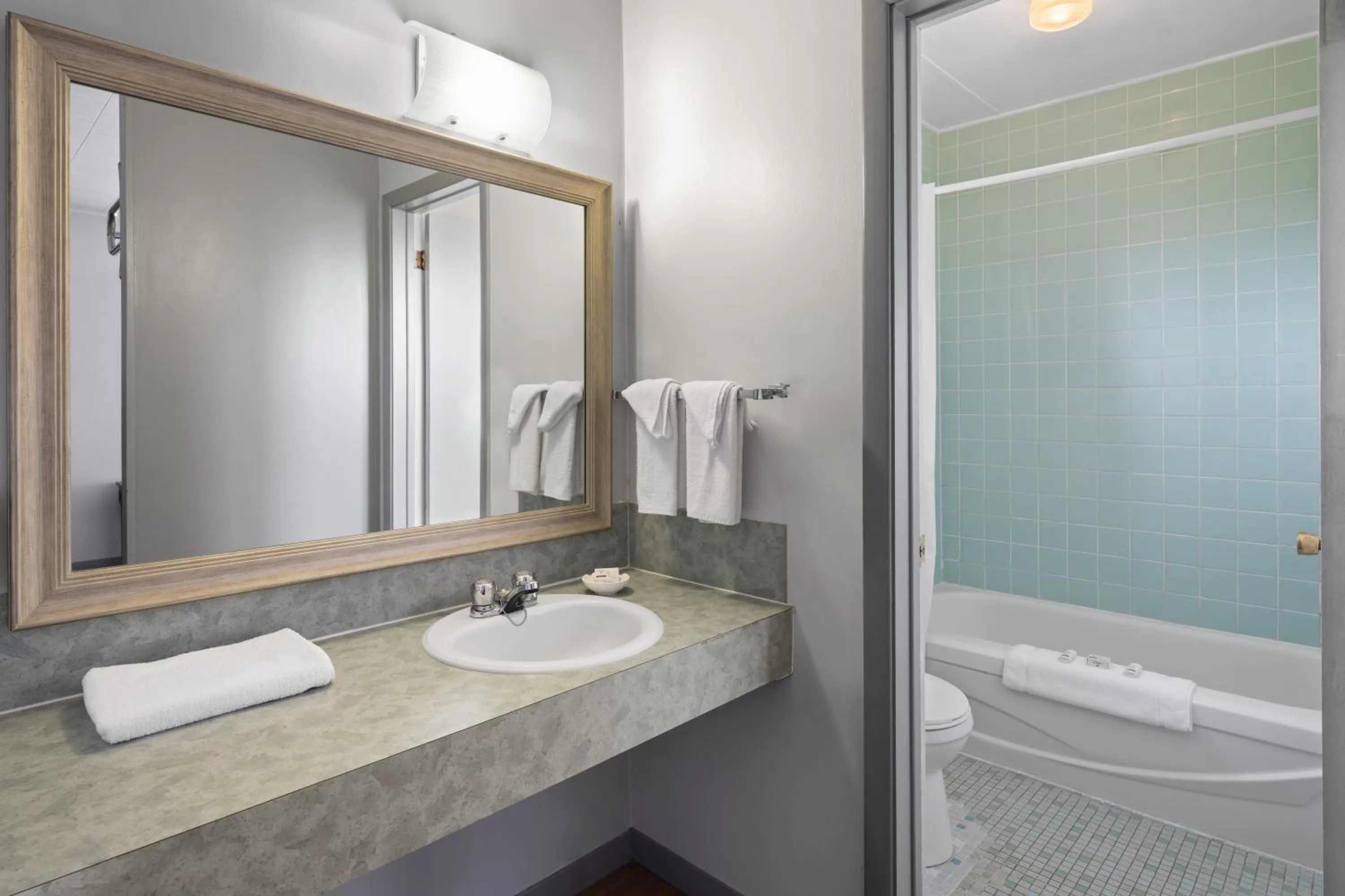 Travelodge by Wyndham Grand Falls