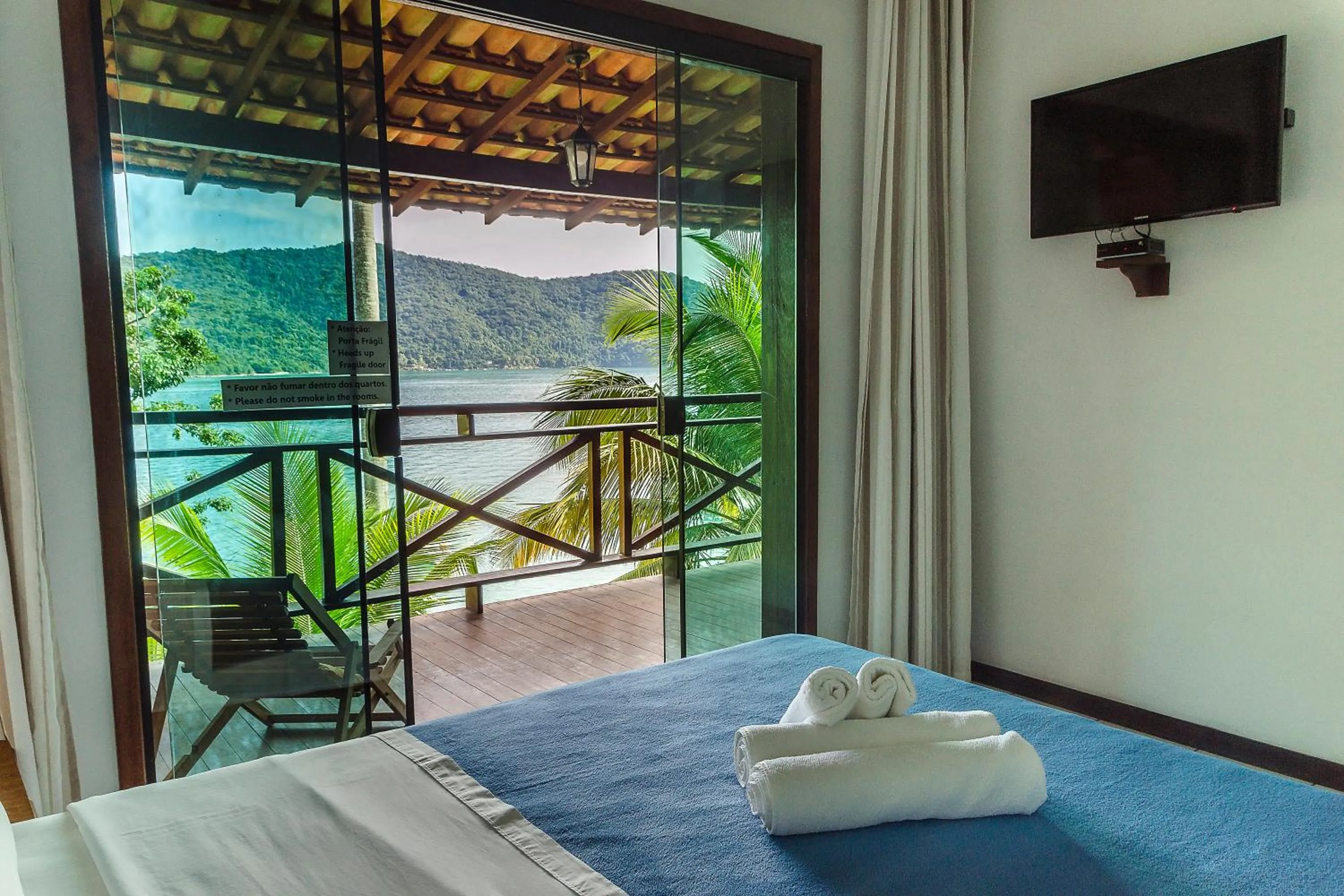 View (from property/room), Bed in Pousada Portal do Sol